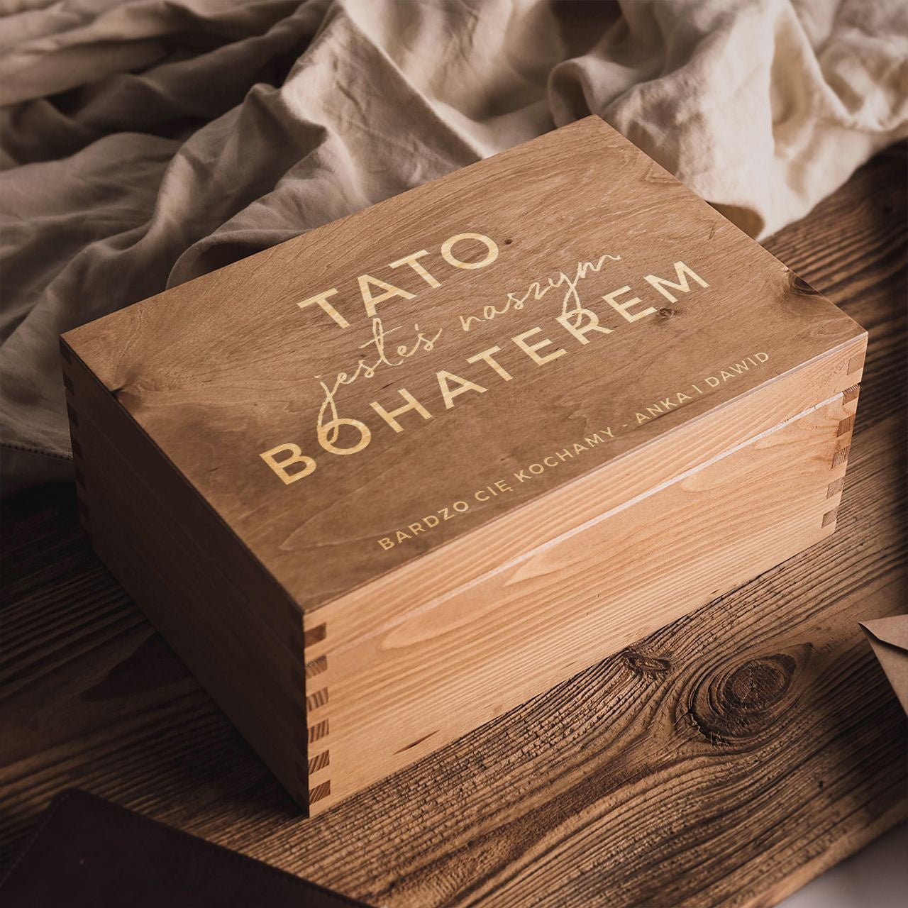 Kuferek wspomnień - sentymentalny prezent dla taty