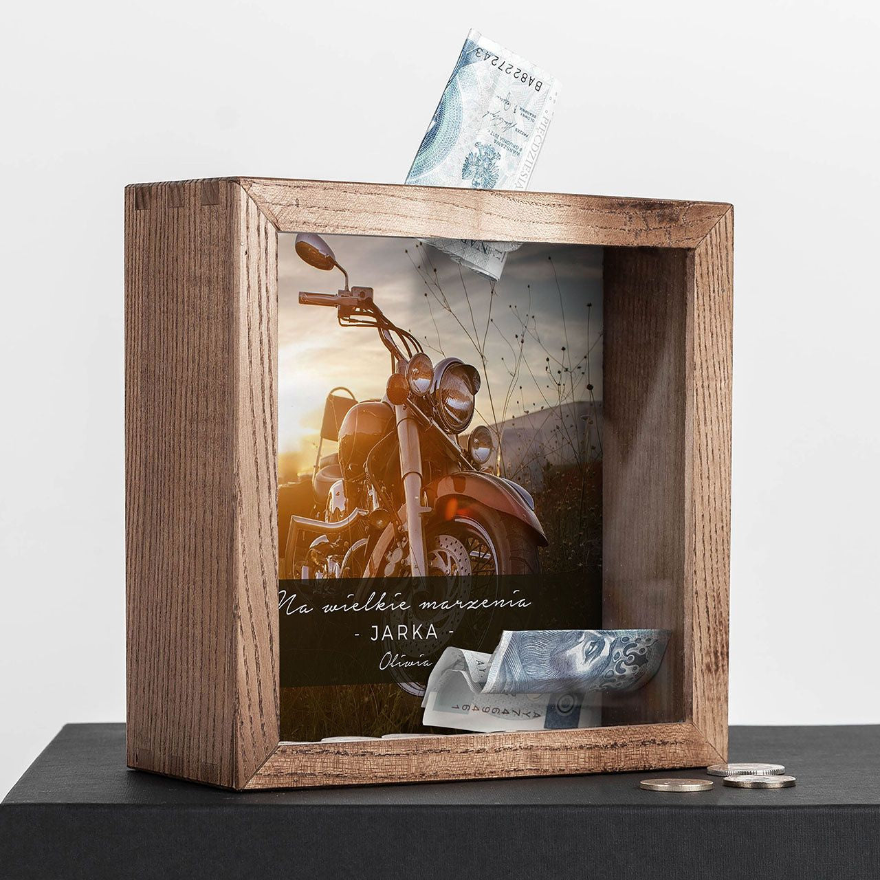 Personalizowana skarbonka na prezent urodzinowy - ze zdjęciem prezent dla motocyklisty drewniana skarbonka