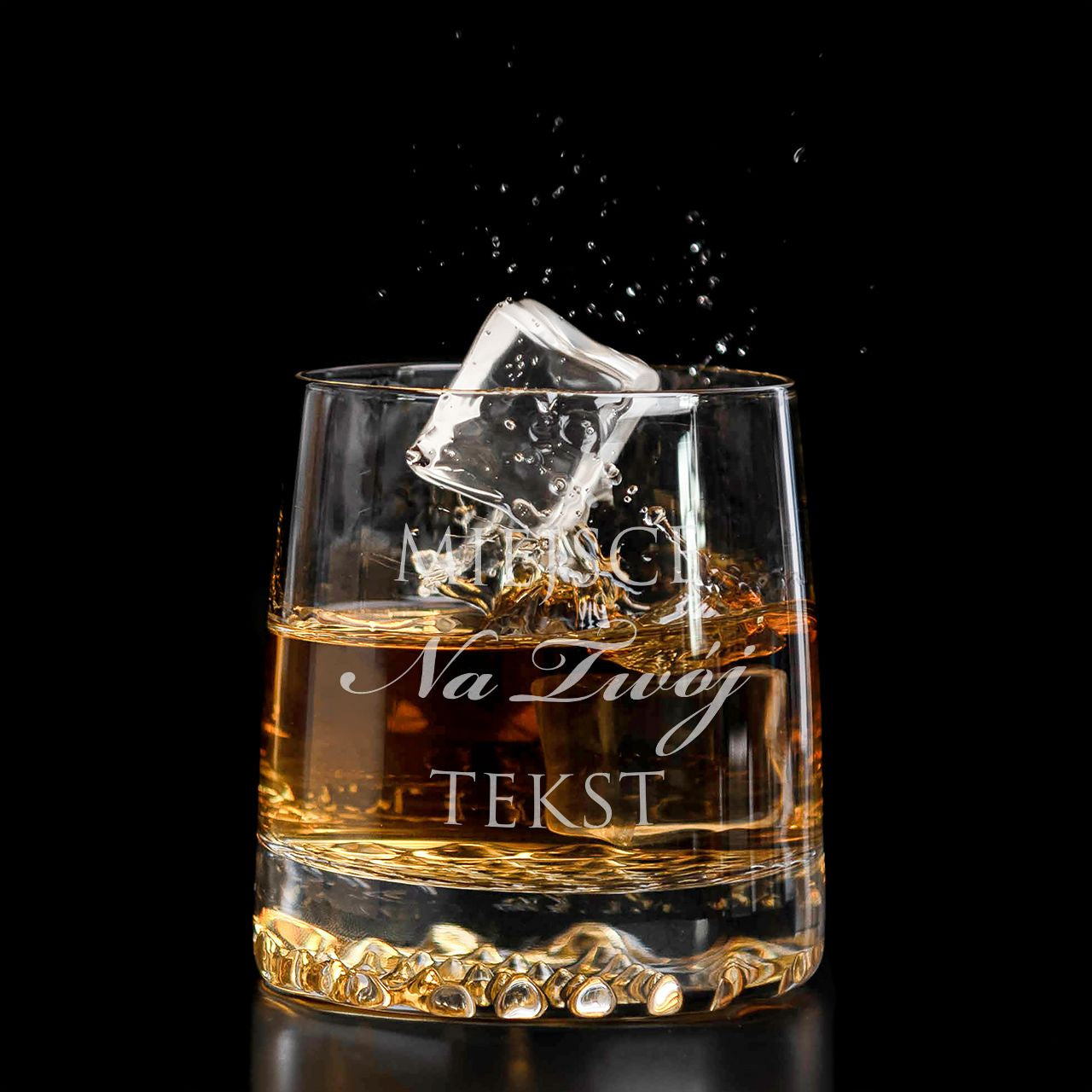 Grawerowana szklanka do whisky z własnym grawerem