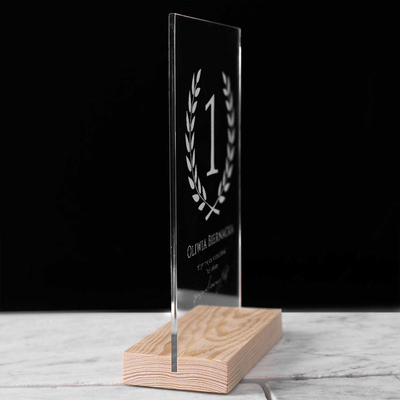 Grawerowana statuetka - zwycięzca