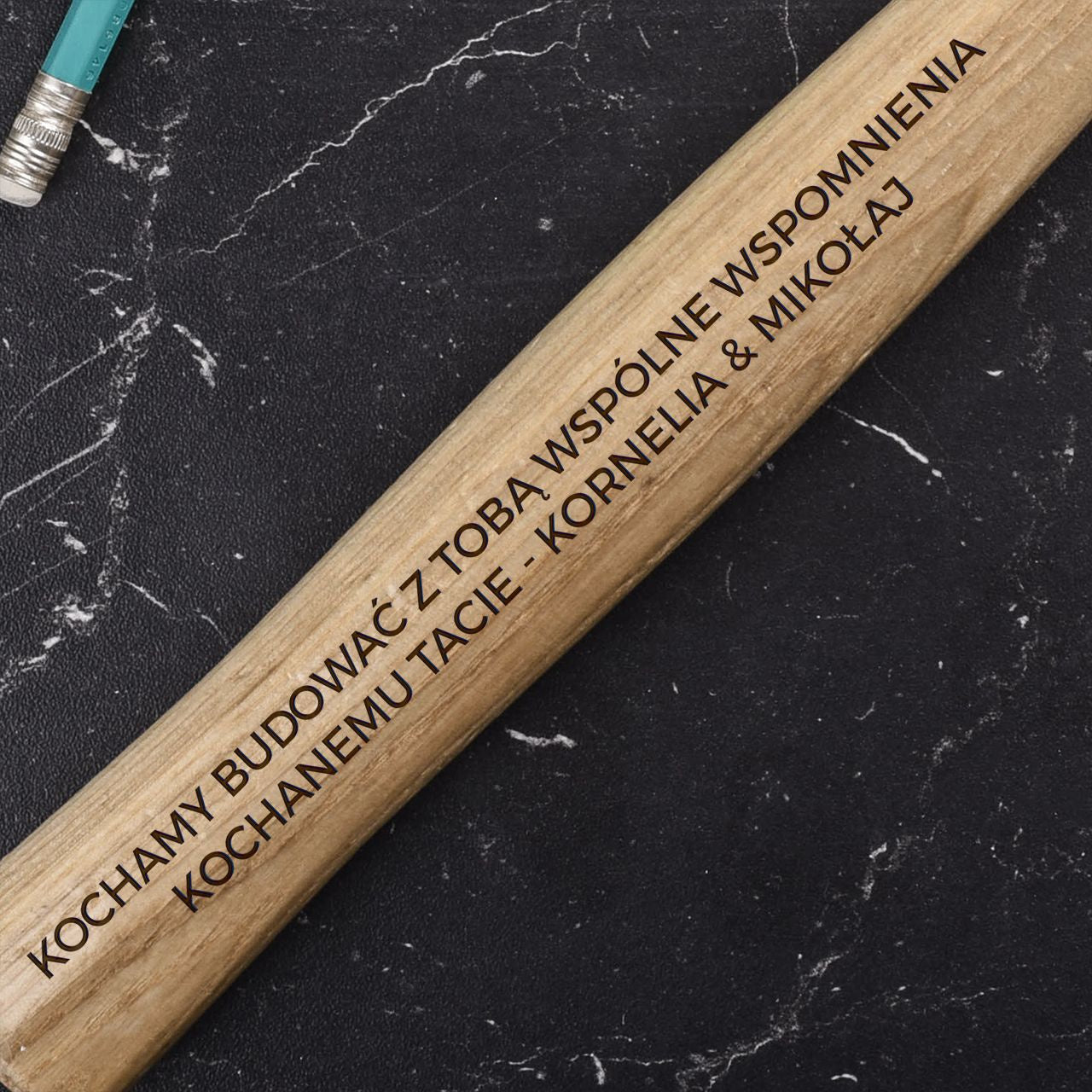 Młotek grawerowany - praktyczny prezent dla taty oryginalny prezent na dzień ojca młotek z grawerem