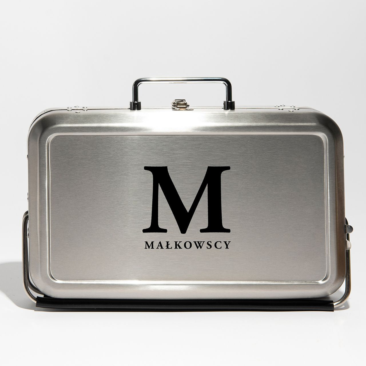 Grill w walizce z personalizacją - monogram