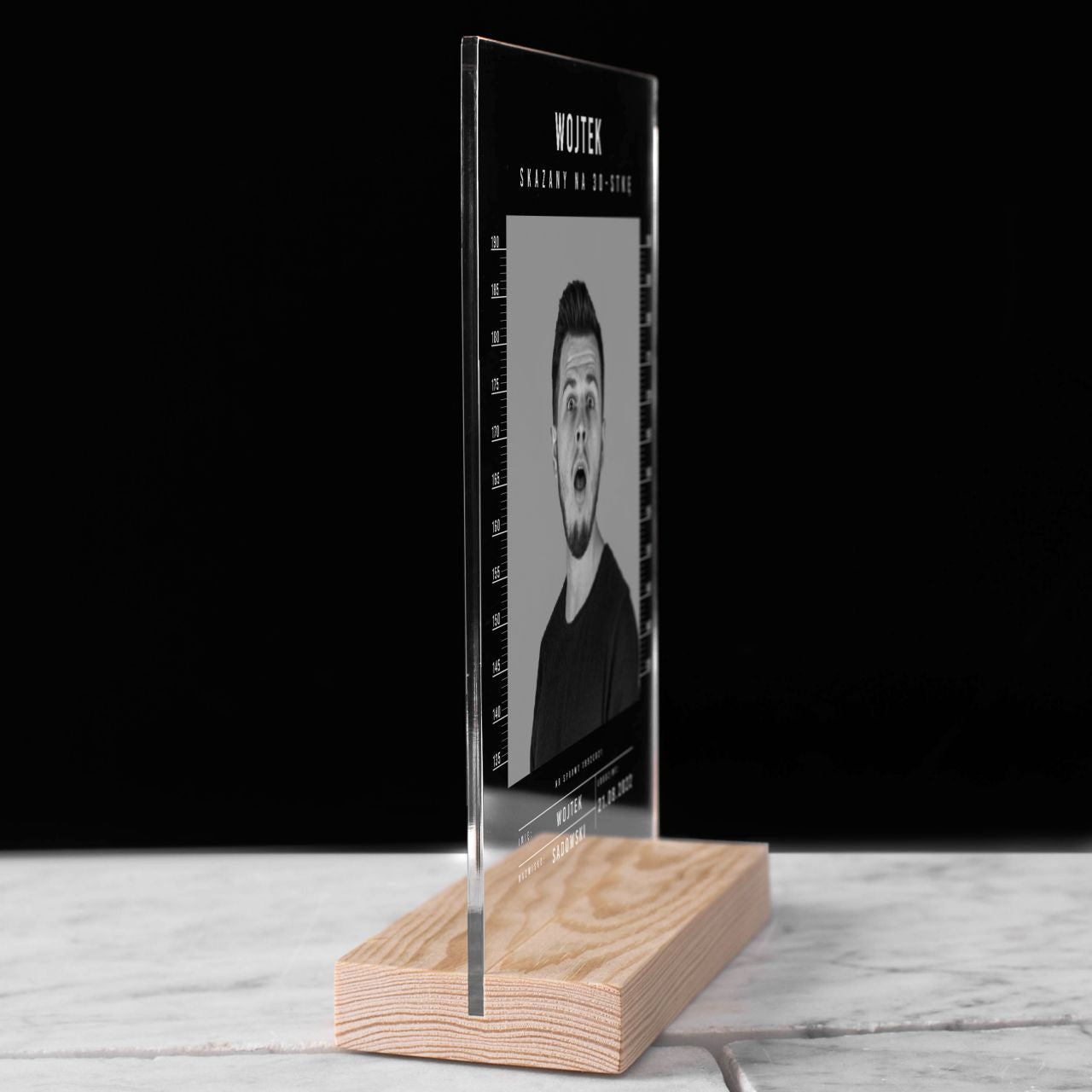 Statuetka ze zdjęciem - prezent na 30 urodziny