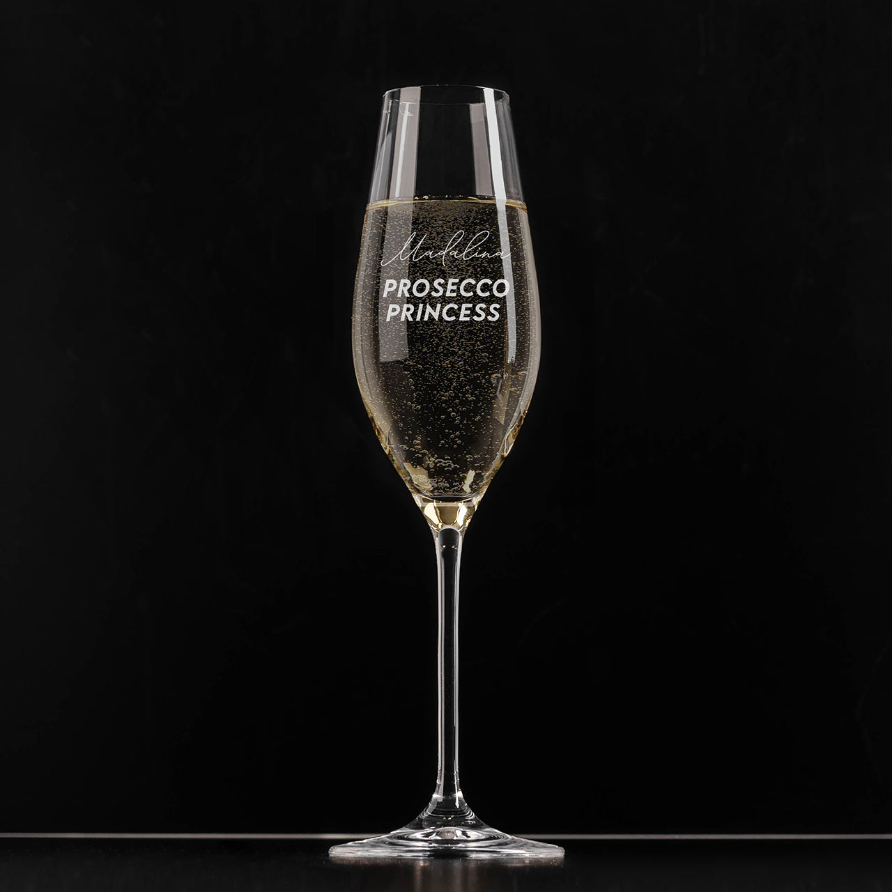 Grawerowany kieliszek do prosecco na prezent dla przyjaciółki