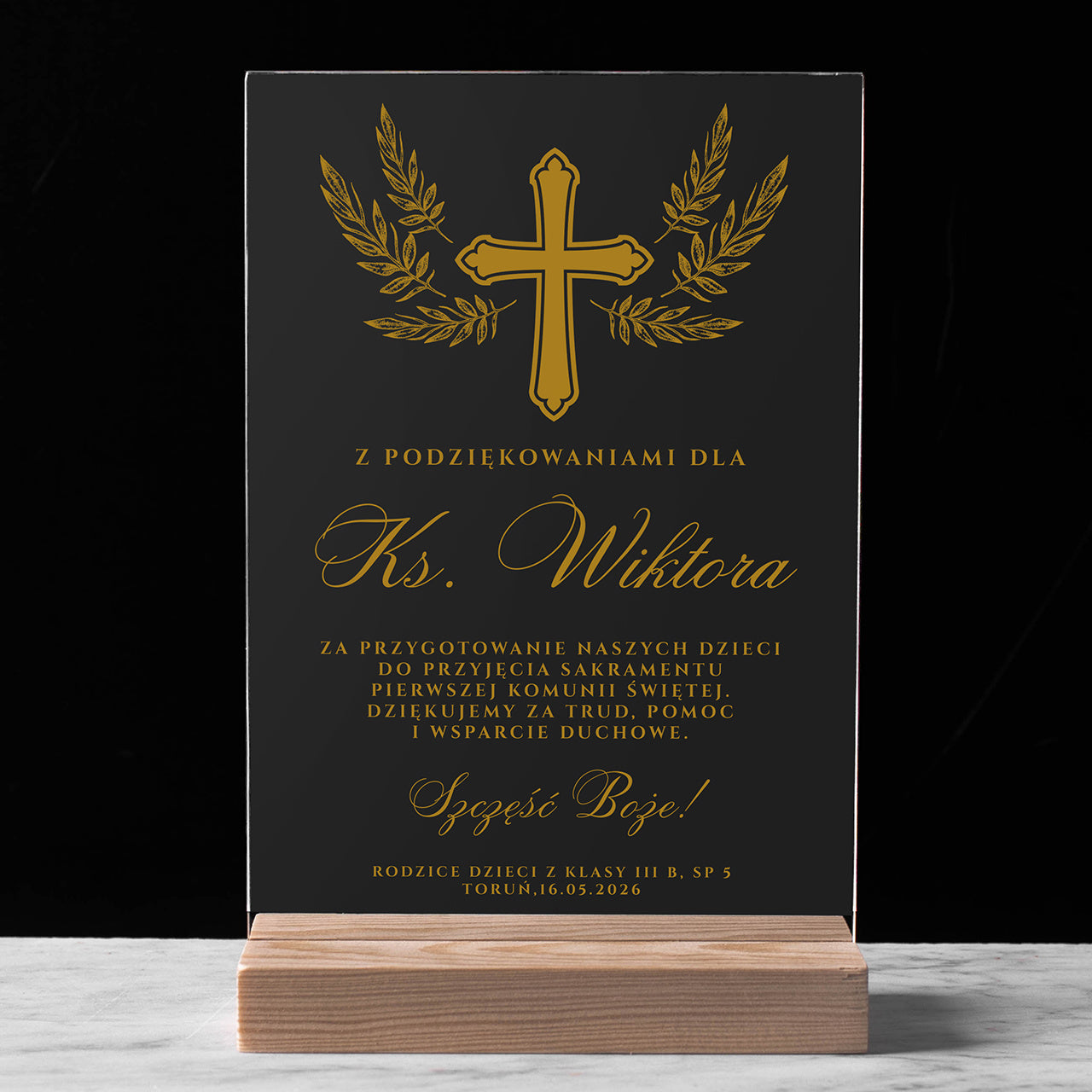 Personalizowane podziękowanie dla księdza za komunię statuetka personalizowana dla księdza 