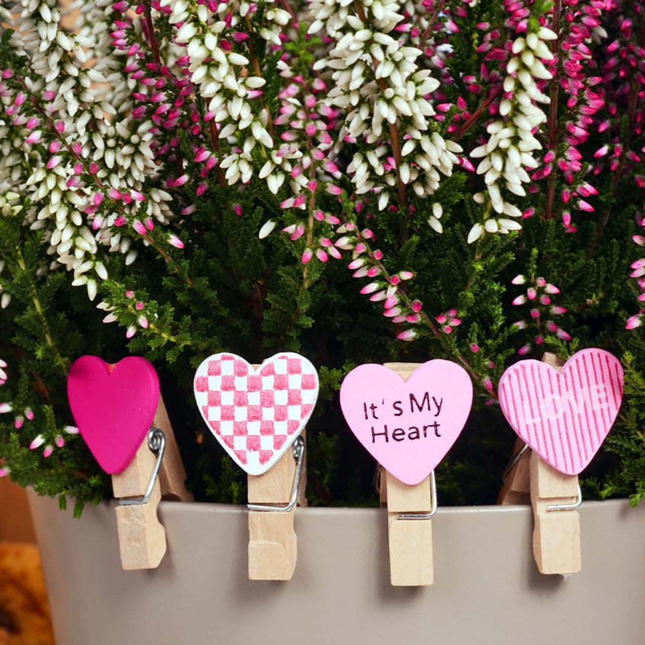 Drewniane mini klamerki do zdjęć - It's My Heart 10 szt. prezent dla dziewczyny mini klamerki ozdoby do zdjęć