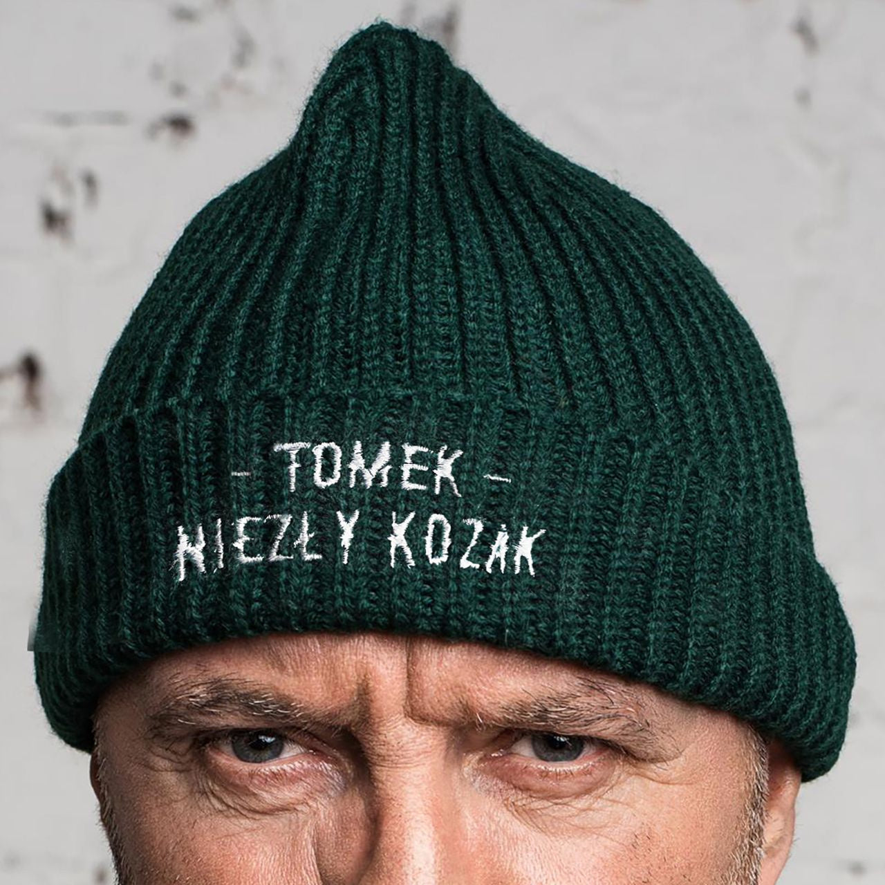 Haftowana czapka dla grzybiarza