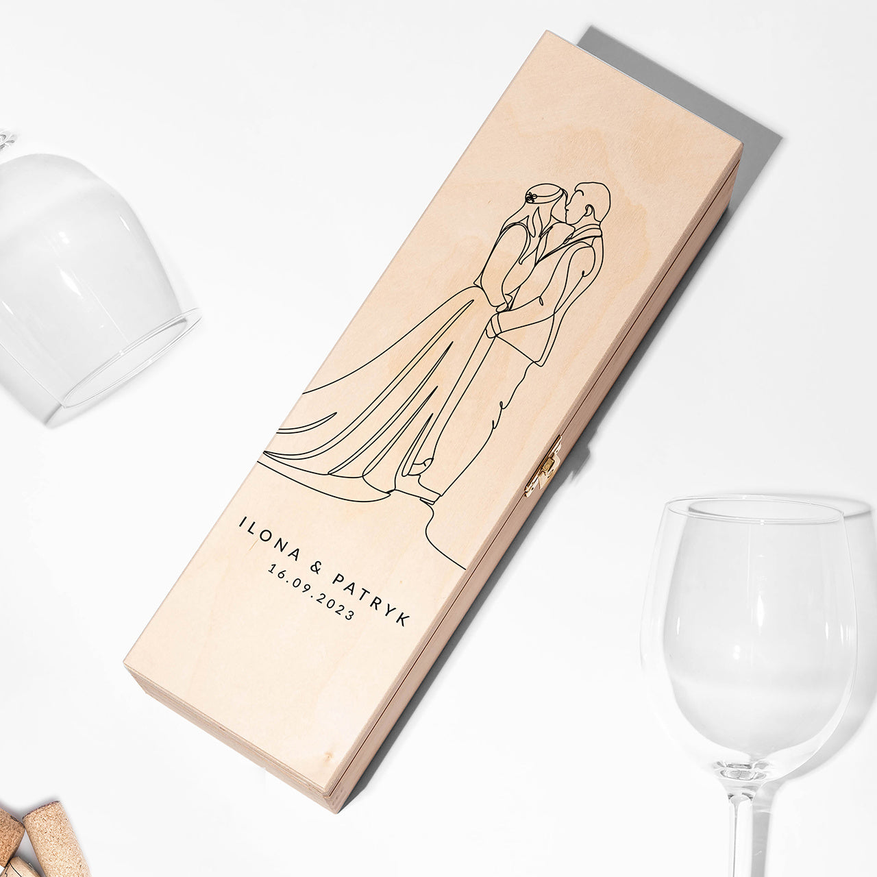 Personalizowana skrzynka na wino dla Młodej Pary drewniana skrzynka na wino upominek na ślub