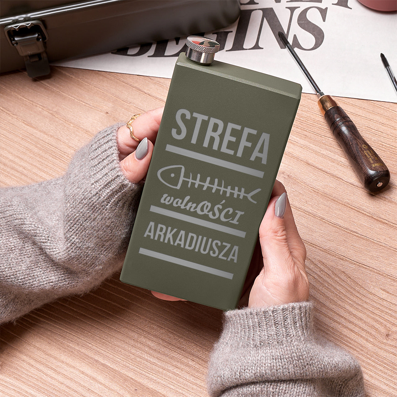 Piersiówka ze śmiesznym grawerem dla niego