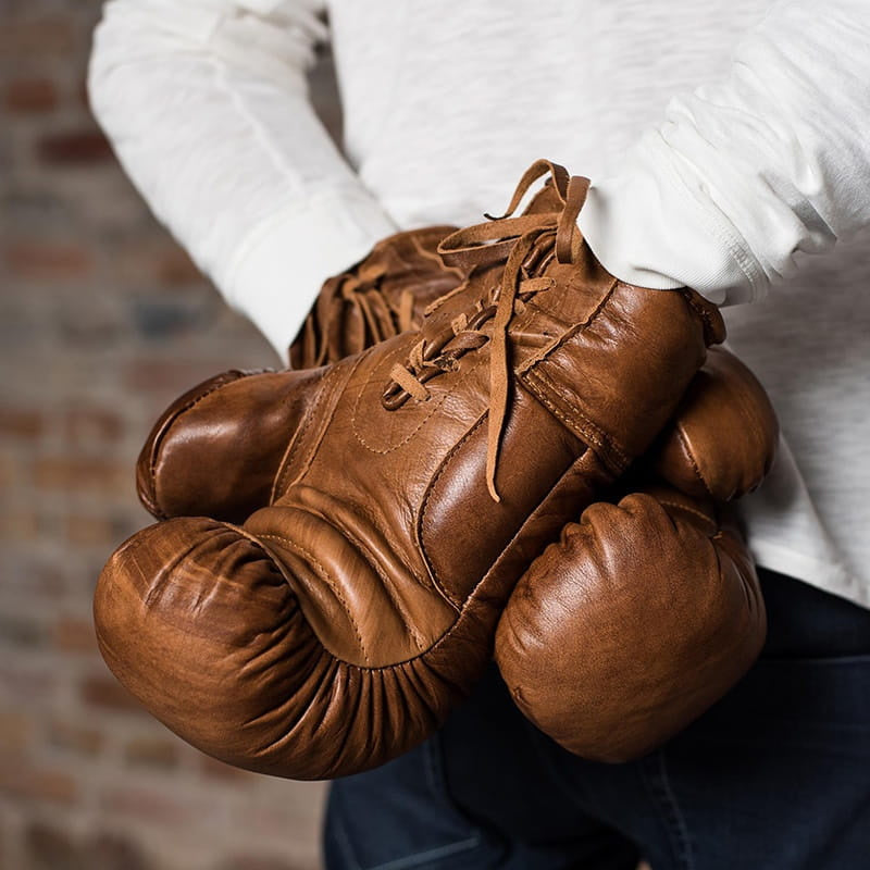 Skórzane rękawice bokserskie - oryginalny prezent dla dziadka
