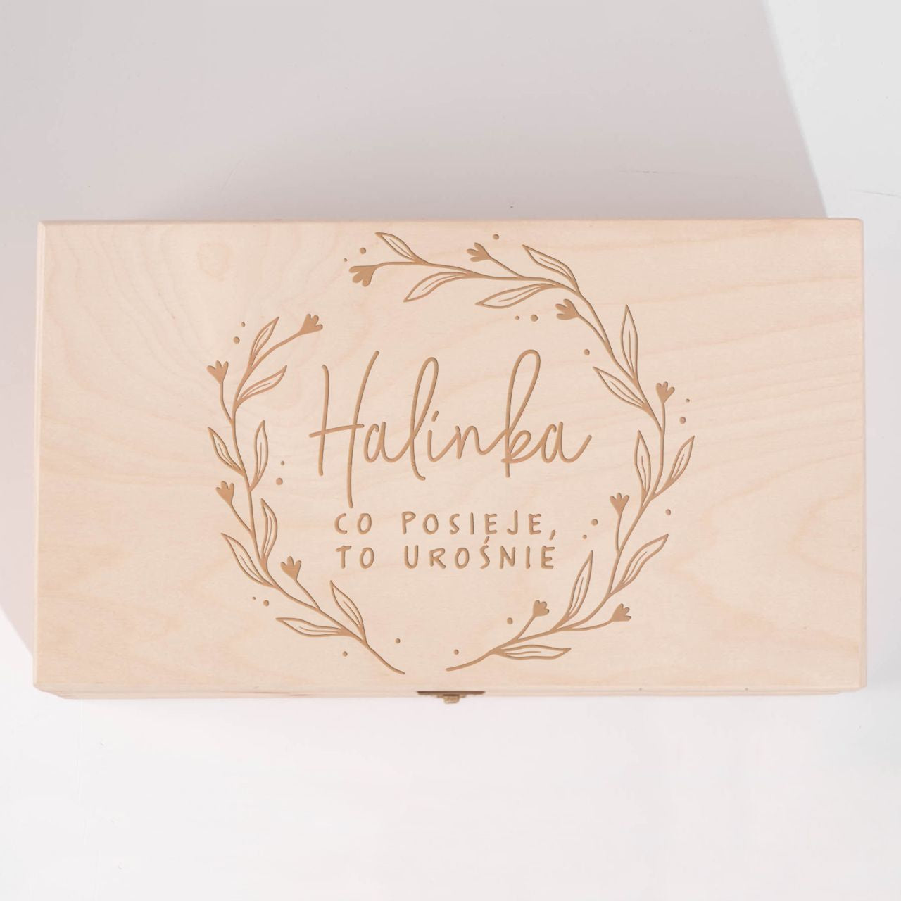 Zestaw narzędzi ogrodowych w grawerowanej skrzynce