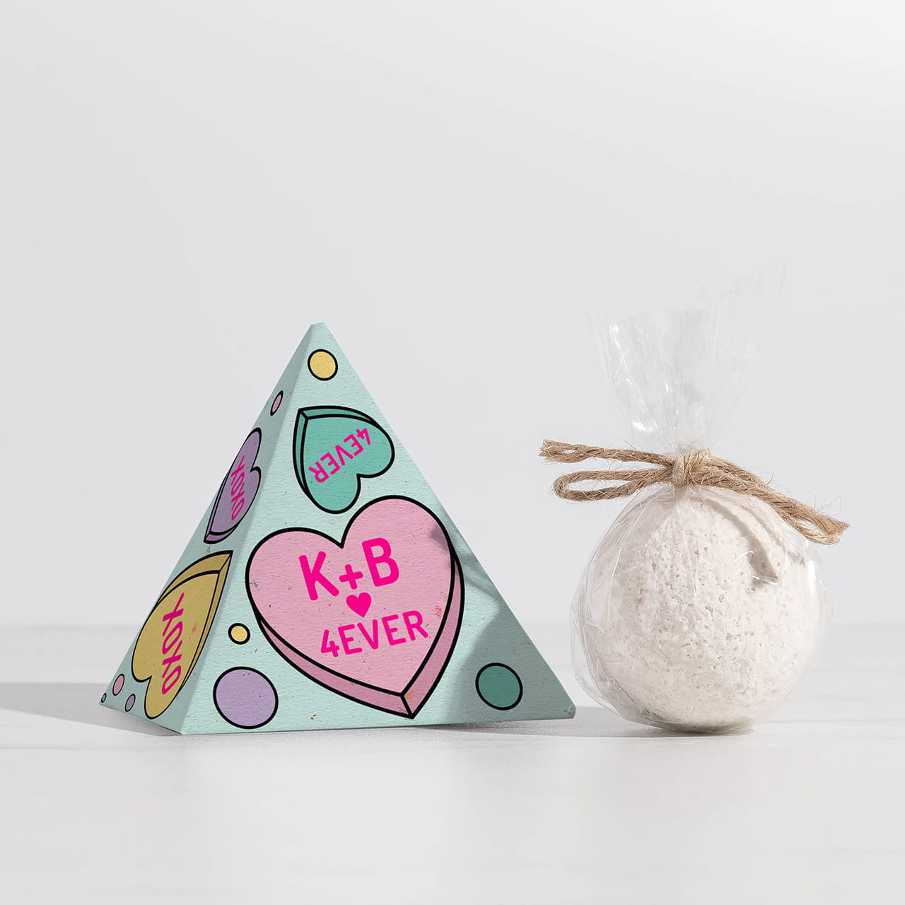 Personalizowana kula do kąpieli - drobiazg na Walentynki upominek na walentynki bomba do kąpieli upominek walentynkowy