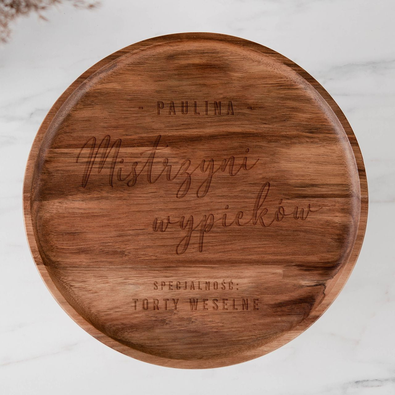 Drewniana patera na tort - prezent dla miłośniczki pieczenia