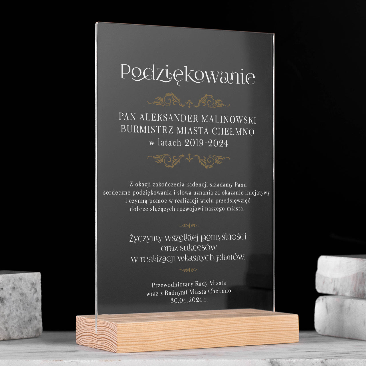 Podziękowanie dla burmistrza - statuetka z podziękowaniem