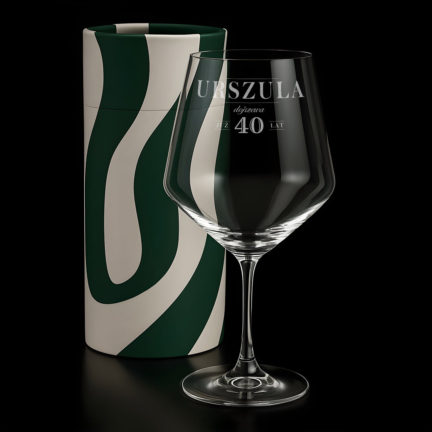 Personalizowany kieliszek do wina - prezent na 40 urodziny dla kobiety grawerowany kieliszek do wina