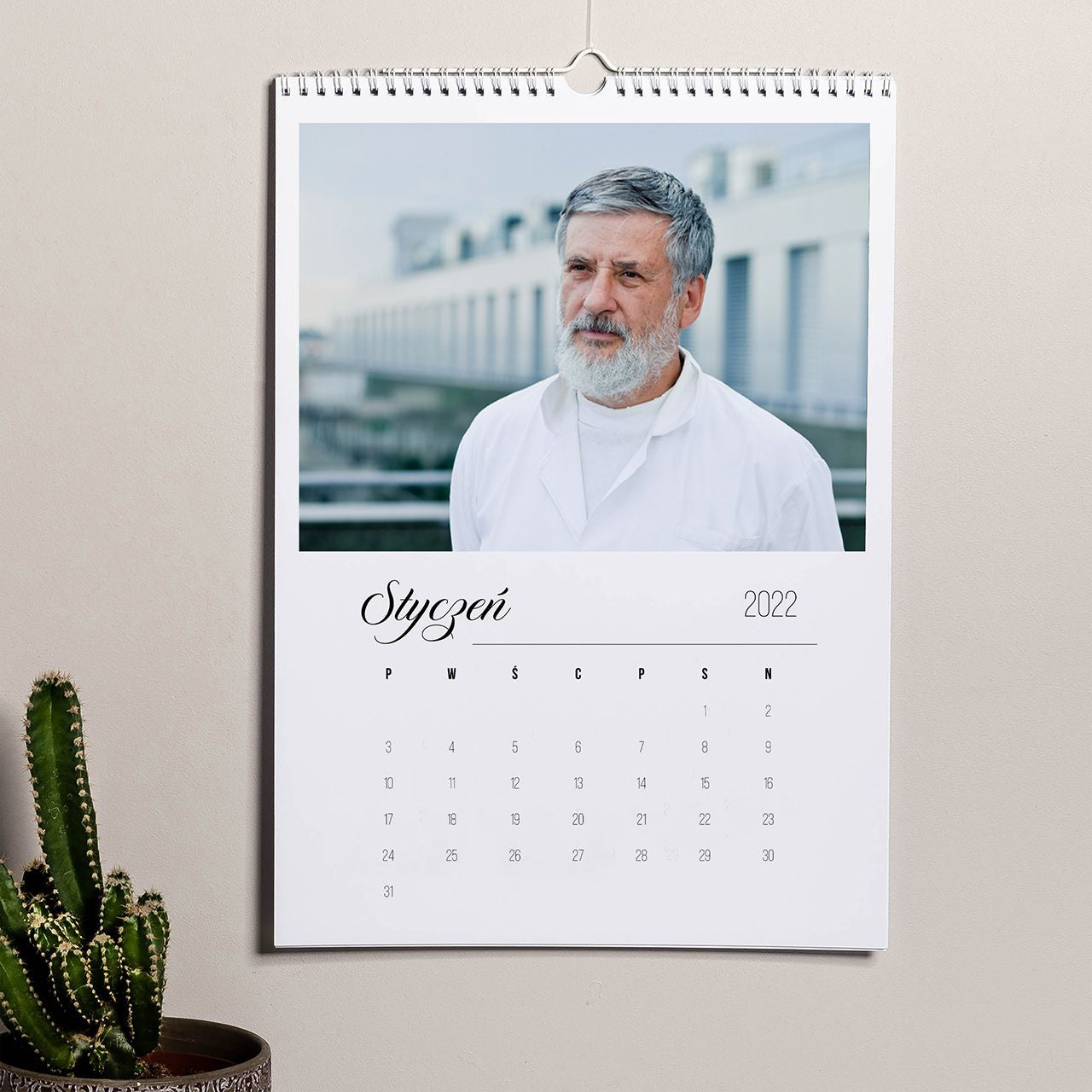 Kalendarz personalizowany dla emeryta ze zdjęciami