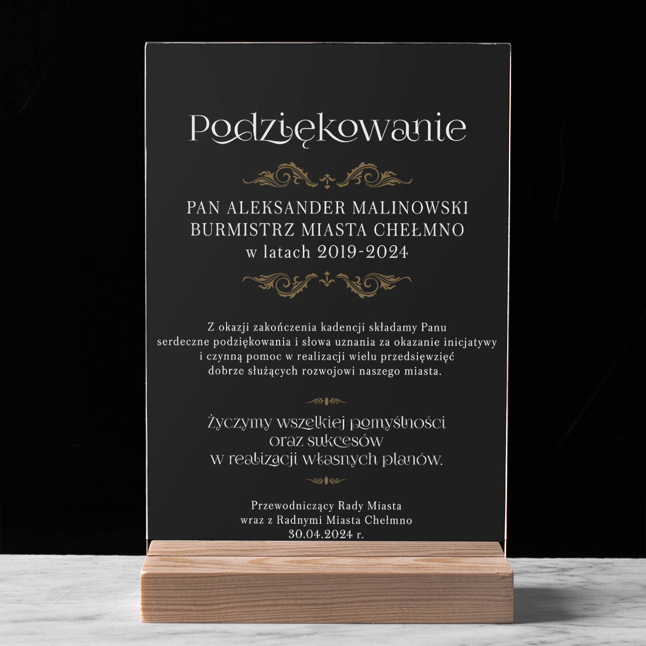Podziękowanie dla burmistrza - statuetka z podziękowaniem