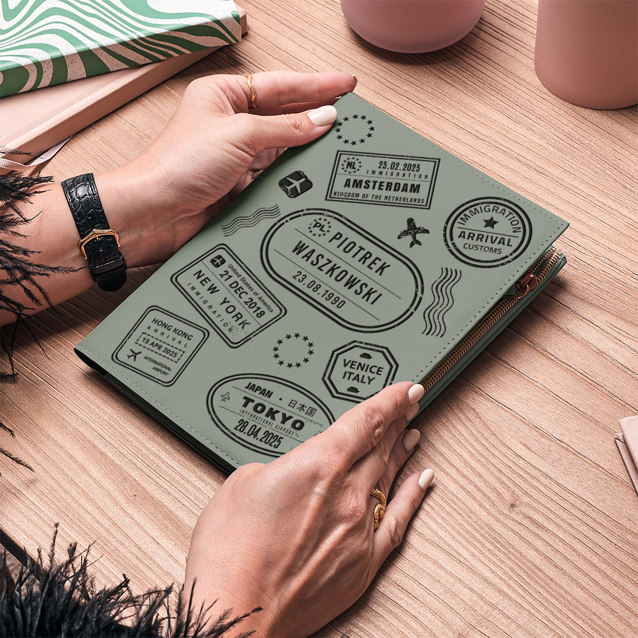 Personalizowany notes z grawerem - prezent dla podróżnika notes personalizowany prezent dla podróżnika