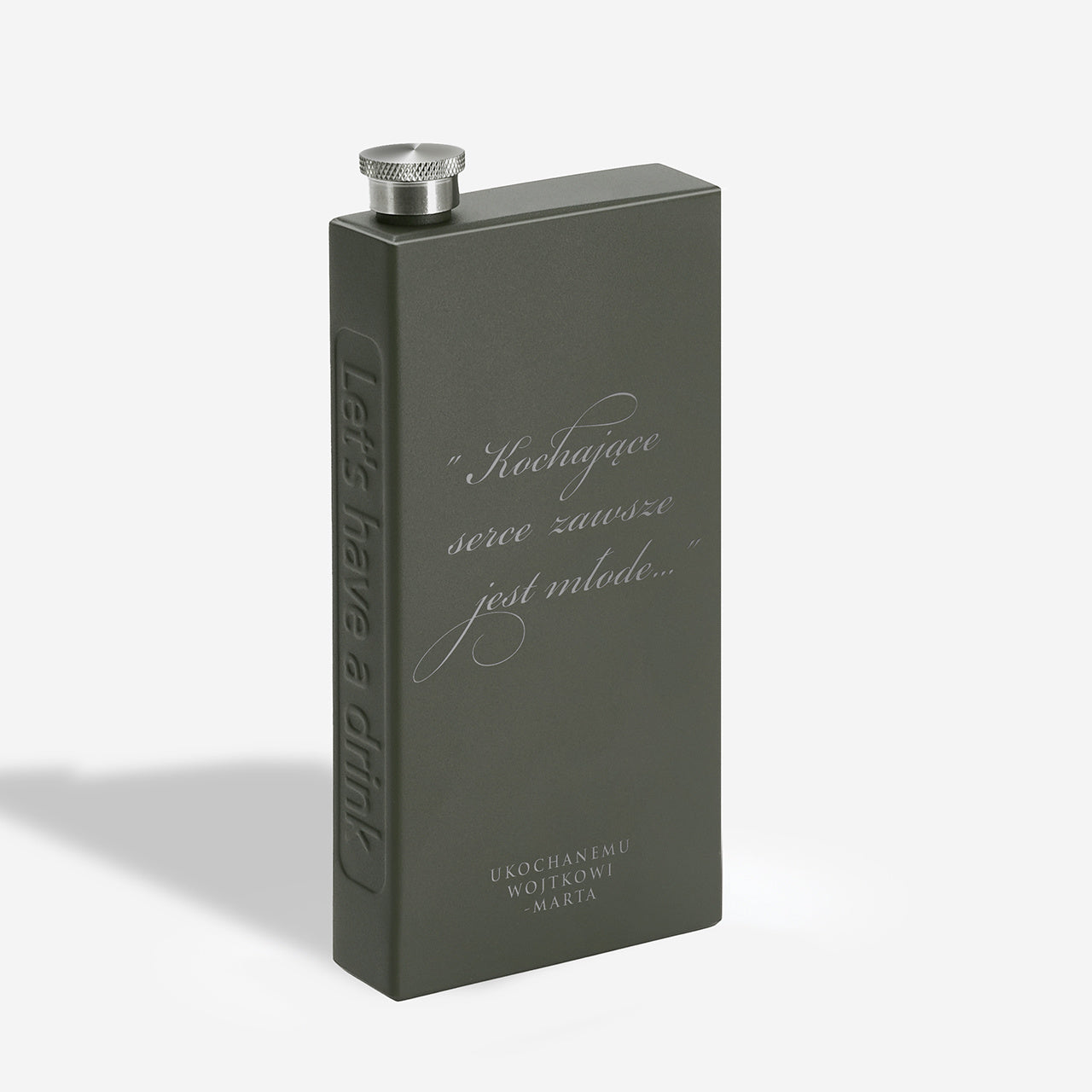 Grawerowana piersiówka dla męża na Rocznicę