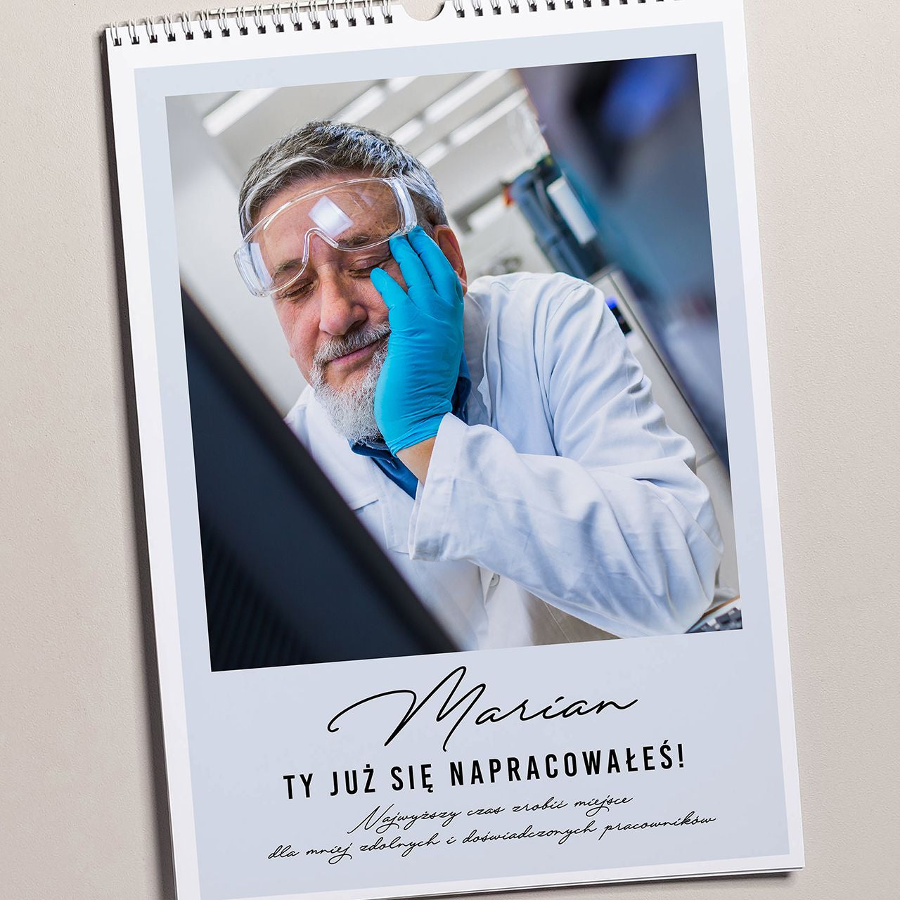 Kalendarz personalizowany dla emeryta ze zdjęciami