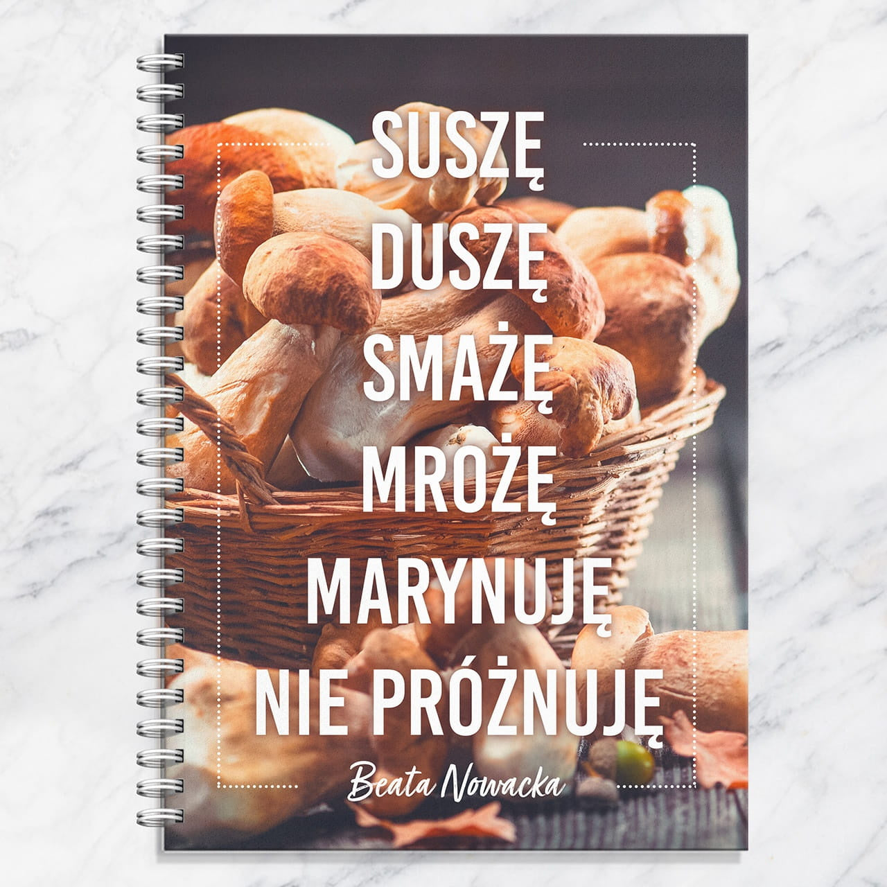 Przepiśnik z grzybami - prezent dla grzybiarza gadżety dla grzybiarki zeszyt na przepisy