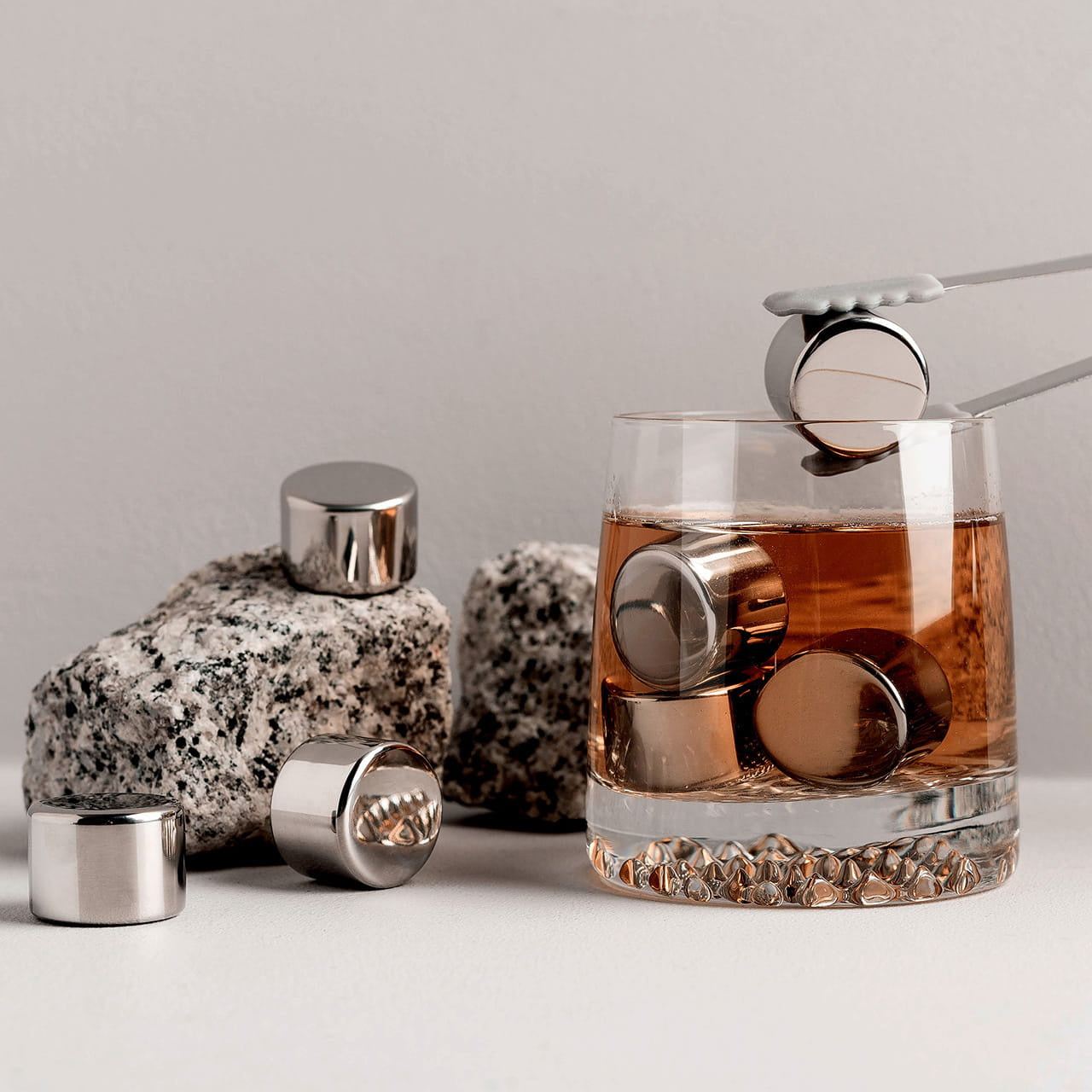 Kostki do whisky - elegancki prezent dla tenisisty kamienie do whisky prezent dla fana tenisa