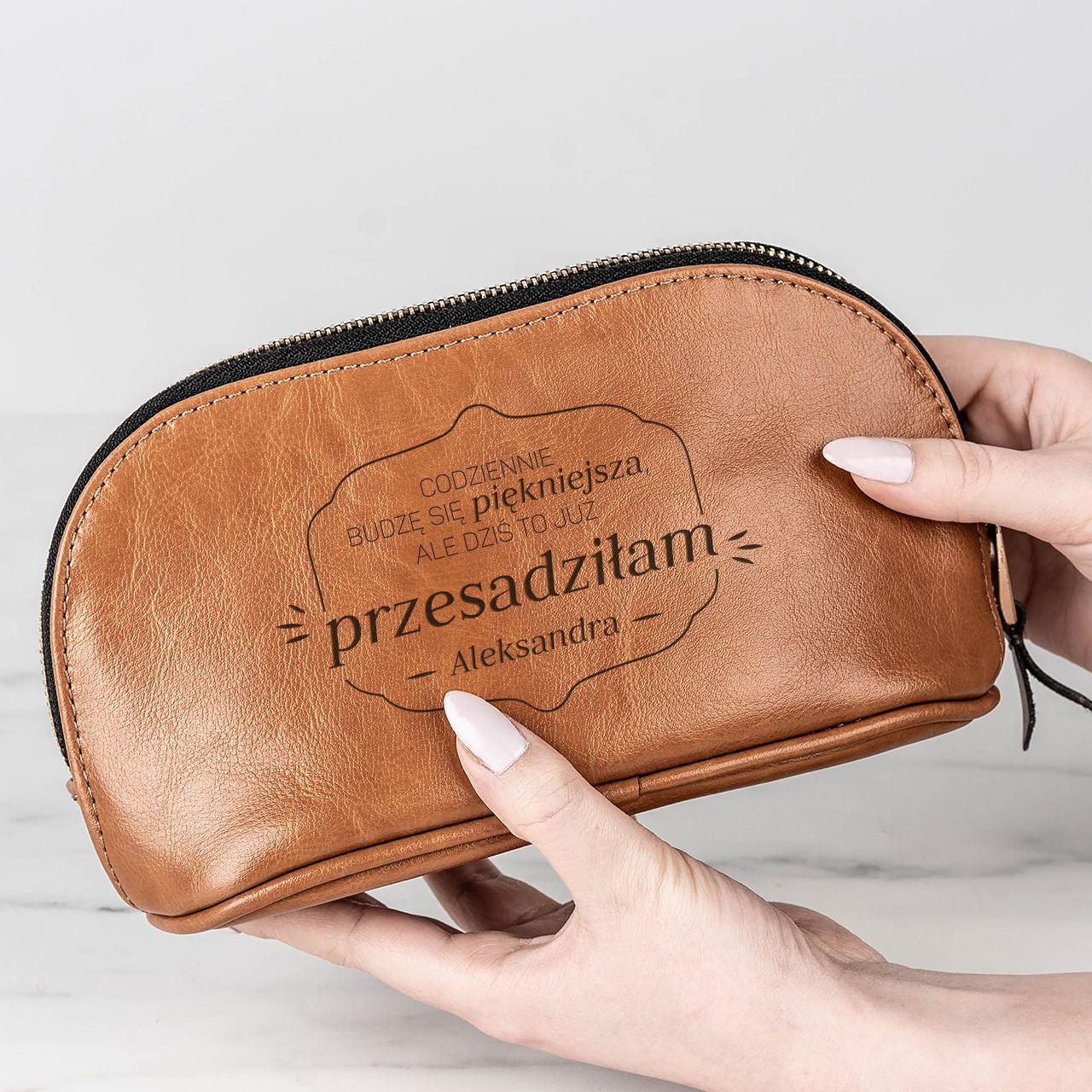 Damska kosmetyczka skórzana - prezent na urodziny dla niej prezent dla niej na urodziny prezent urodzinowy dla niej