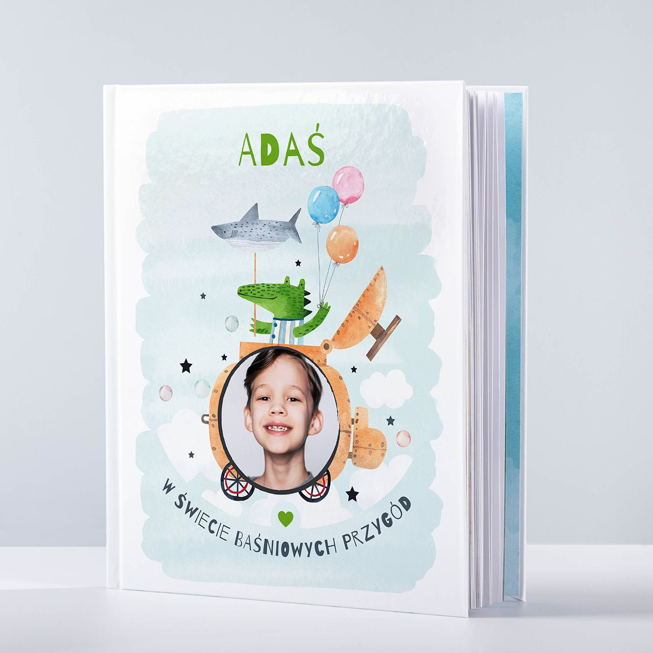 Książka z baśniami dla chłopca książka z imieniem dziecka prezent na urodziny dla chłopca