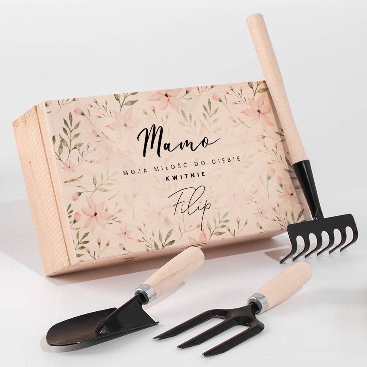 Personalizowana skrzynka z narzędziami do ogrodu - prezent dla mamy