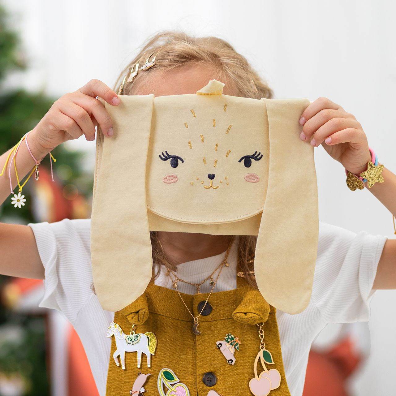 Kalendarz adwentowy z biżuterią dla dziecka - króliczek