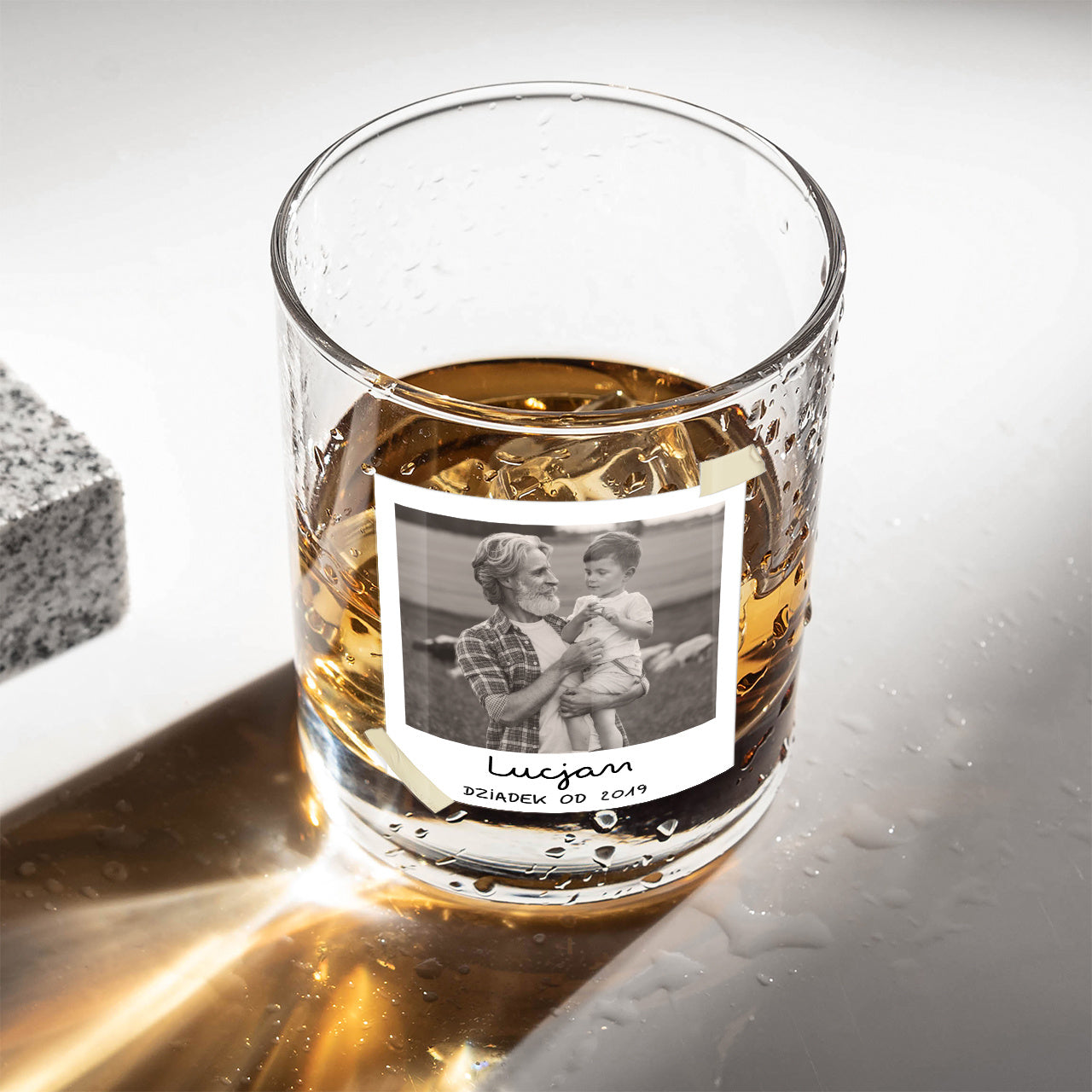 Szklanka do whisky dla dziadka - pomysł na prezent na Dzień Dziadka szklanka ze zdjęciem prezent dla dziadka  