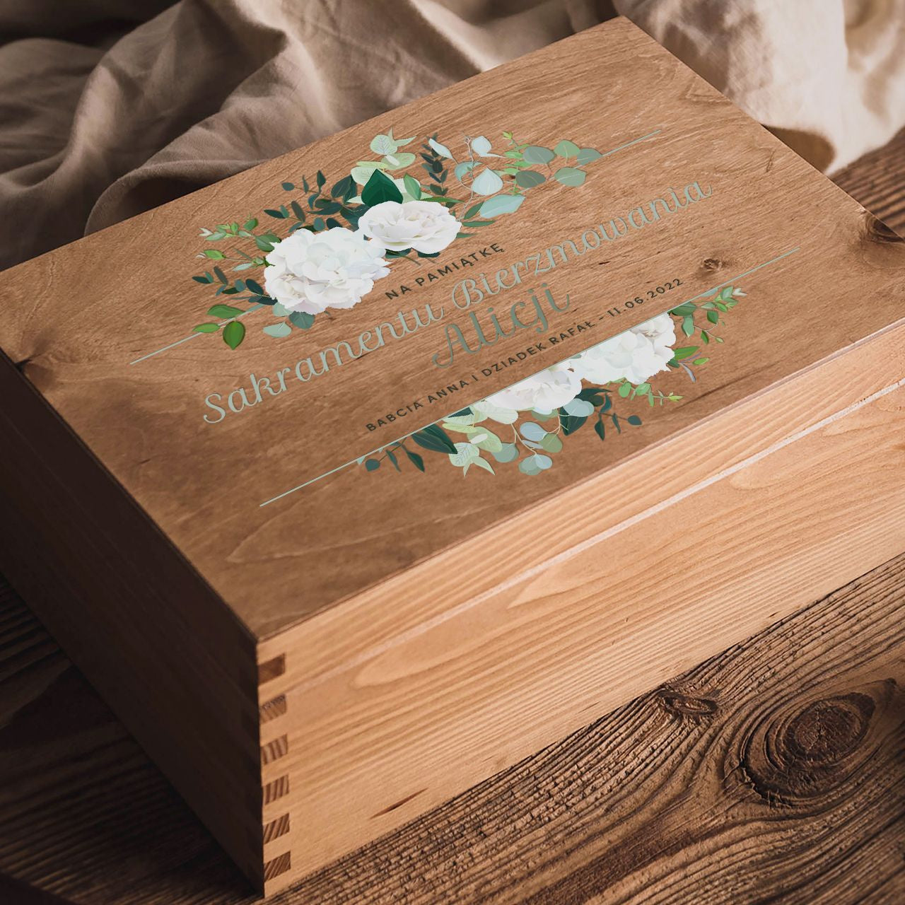 Personalizowane pudełko wspomnień - prezent na bierzmowanie pamiątka bierzmowania prezent religijny