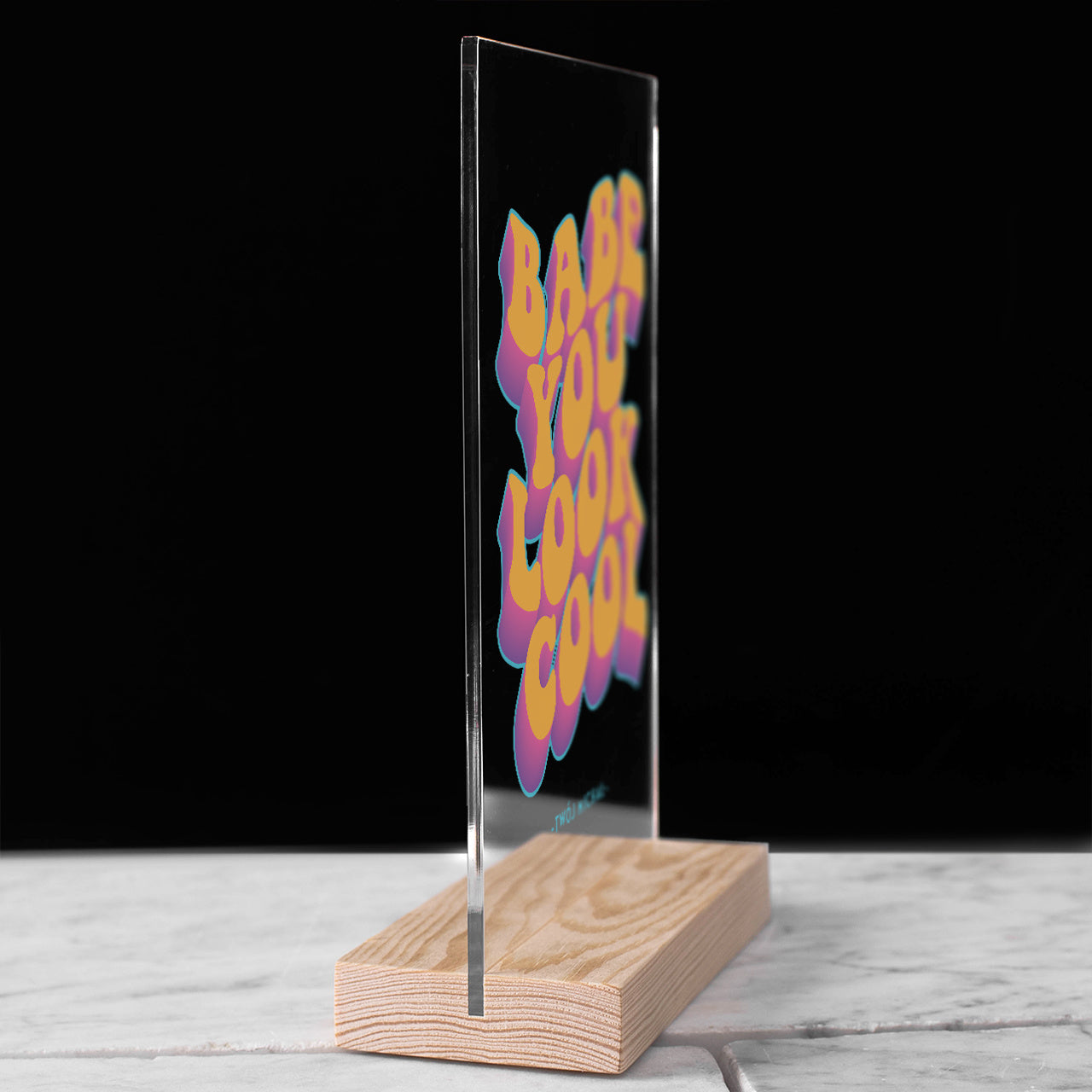 Personalizowana statuetka dla dziewczyny - look cool