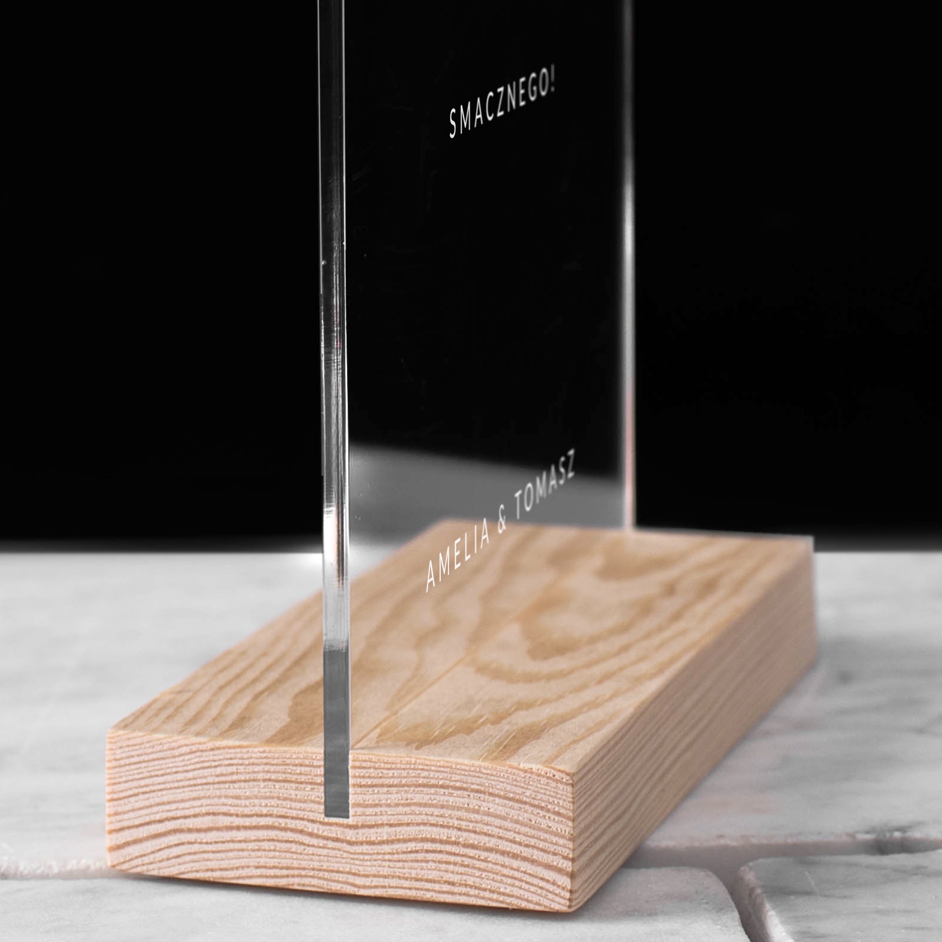 Personalizowana dekoracja słodkiego stołu