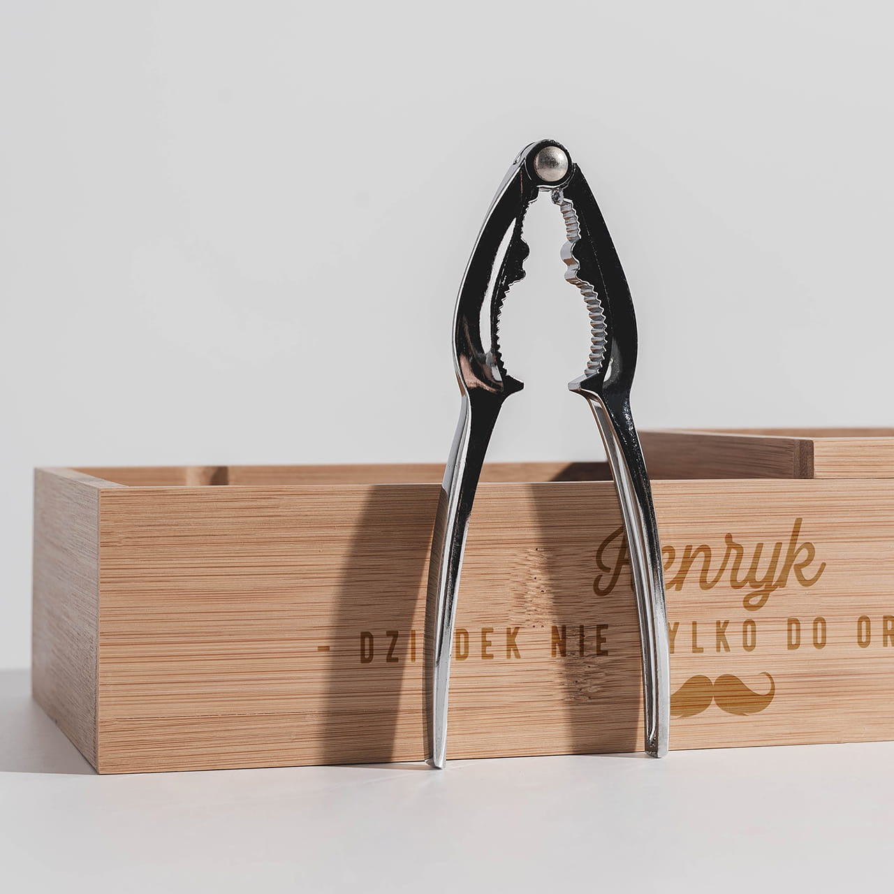 Dziadek do orzechów z pojemnikami - prezent dla dziadka personalizowany dziadek do orzechów