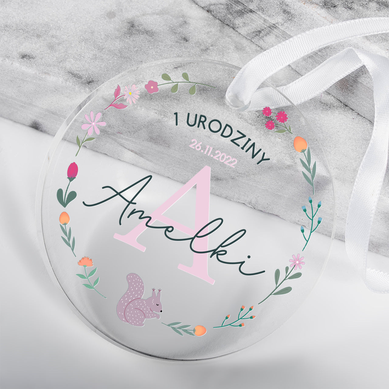Personalizowana szklana zawieszka - upominek na roczek dla dziewczynki