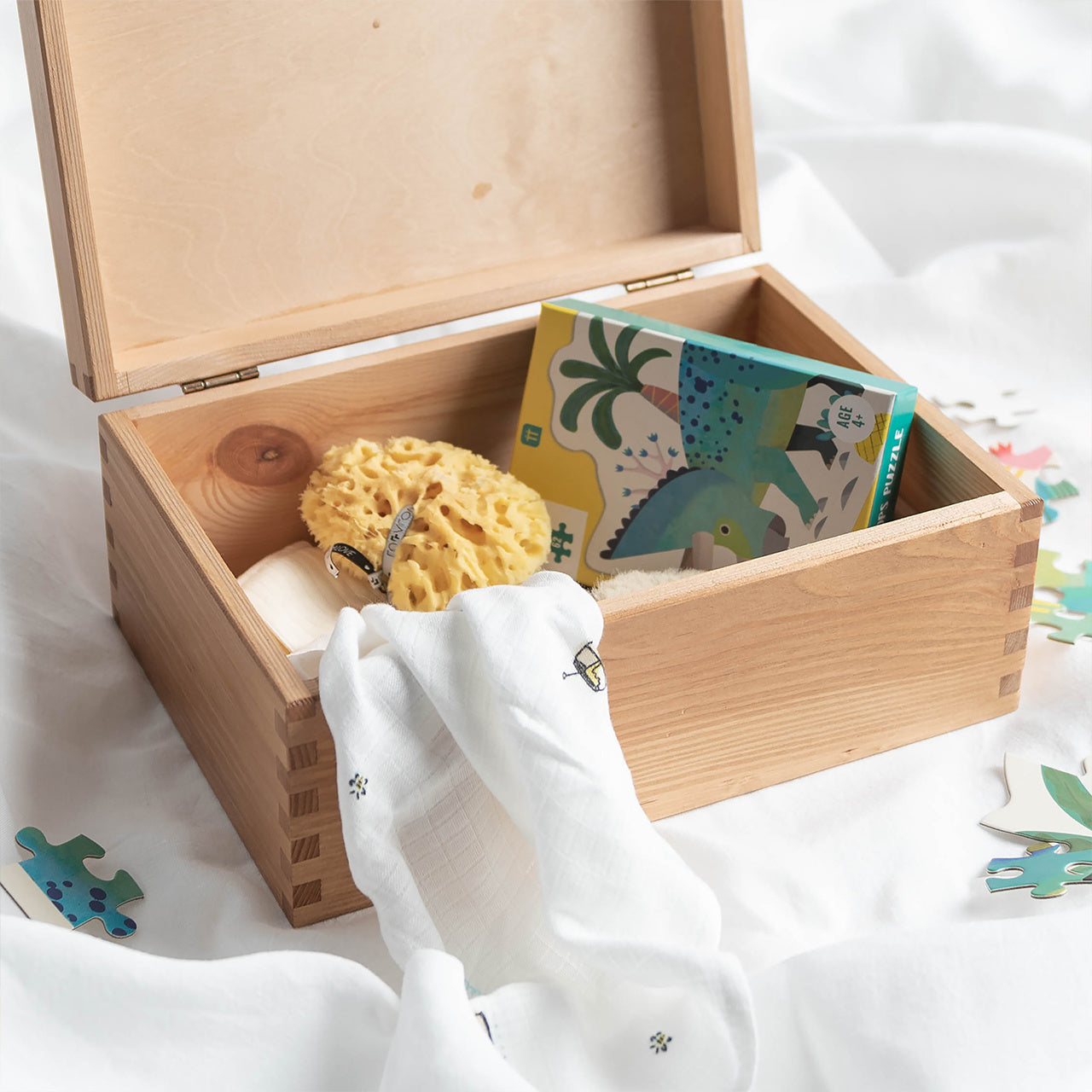 Memory Box - prezent dla dziecka pudełko na drobiazgi grawerowane pudełko dla dziecka skrzyneczka drewniana