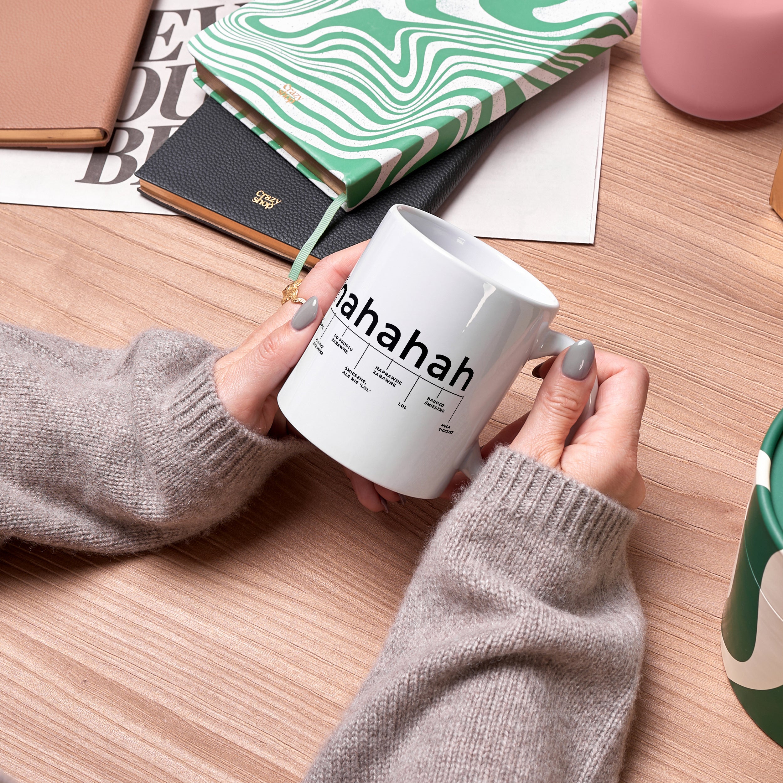 Personalizowany kubek Skala Hahaha - prezent dla żartownisia kubek z nadrukiem prezent dla dowcipnisia