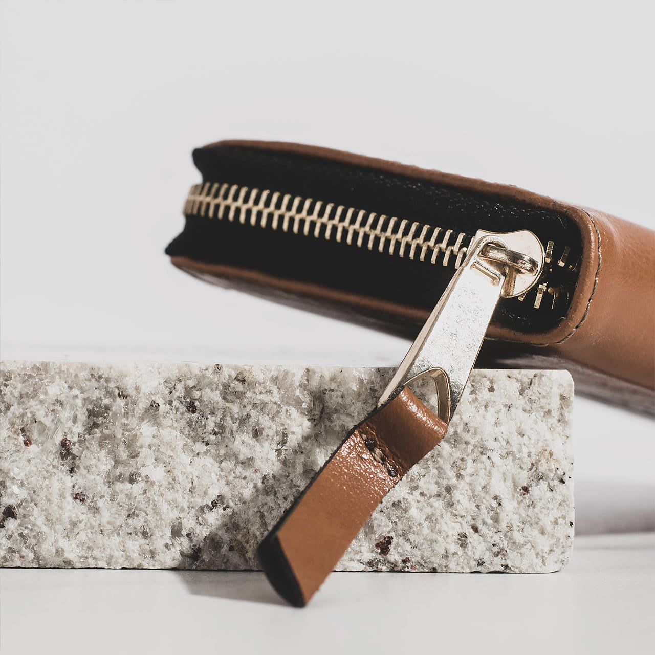 Skórzany portfel dla mamy - pożyteczny prezent dla mamy portfel personalizowany prezent na dzień mamy