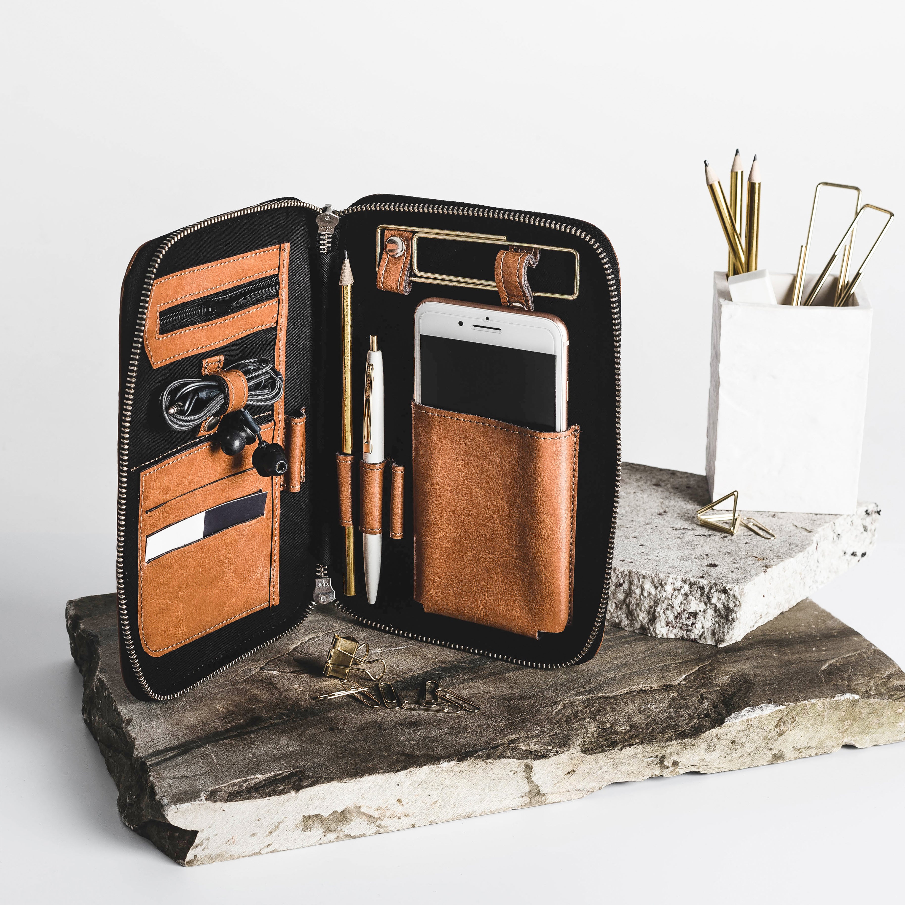 Organizer für Herren - Geschenk für einen Pfarrer mit gravierter Widmung