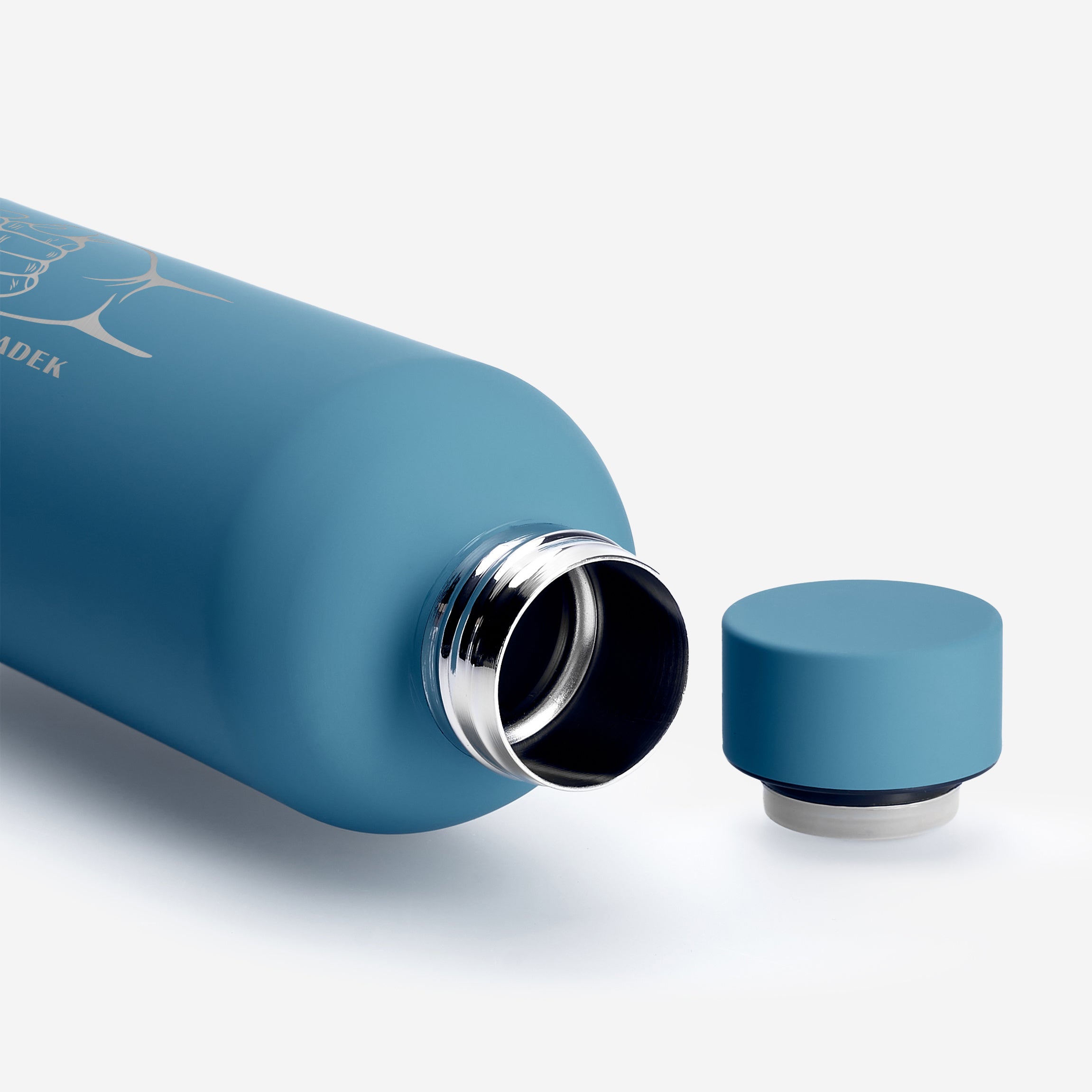 Butelka termiczna - pożyteczny prezent dla dziadka