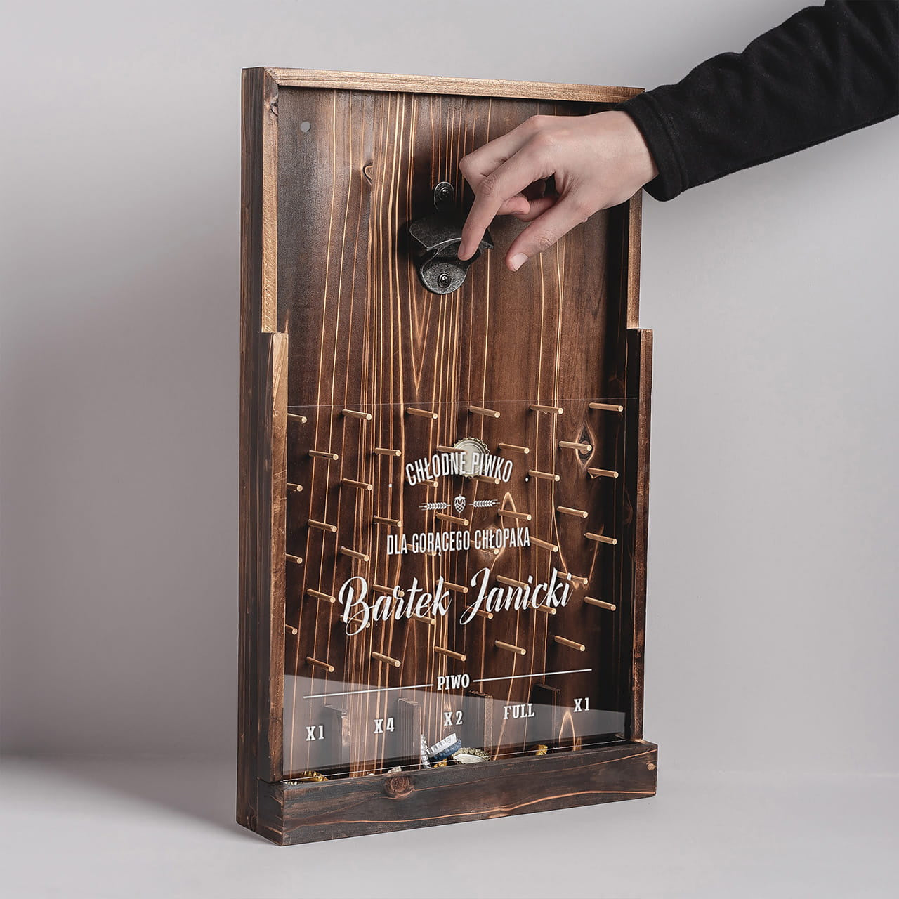 Pojemnik na kapsle z otwieraczem na Dzień Chłopaka prezent dla chłopaka prezent na dzień chłopaka