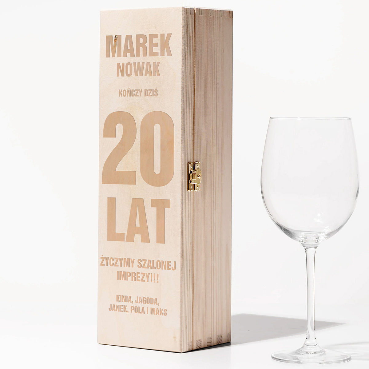 Personalizowana skrzynka na alkohol - prezent na 20. urodziny