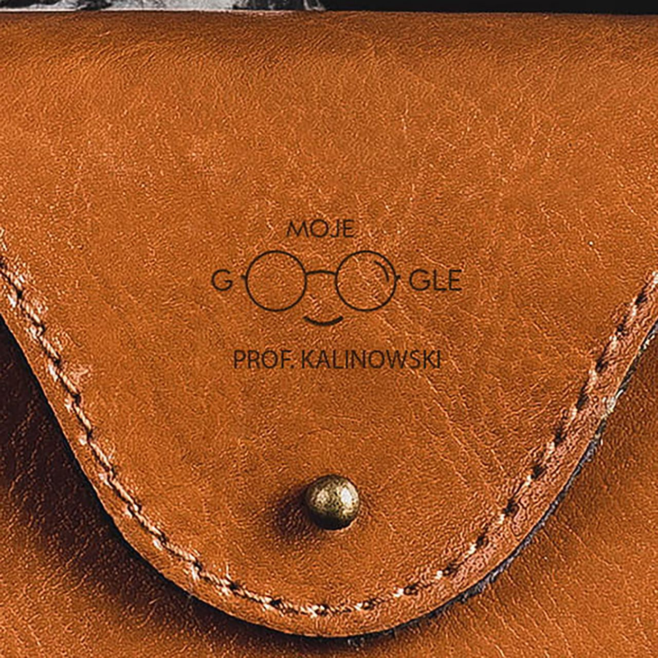 Skórzane etui do okularów na Dzień Nauczyciela prezent na dzień nauczyciela prezent dla nauczyciela