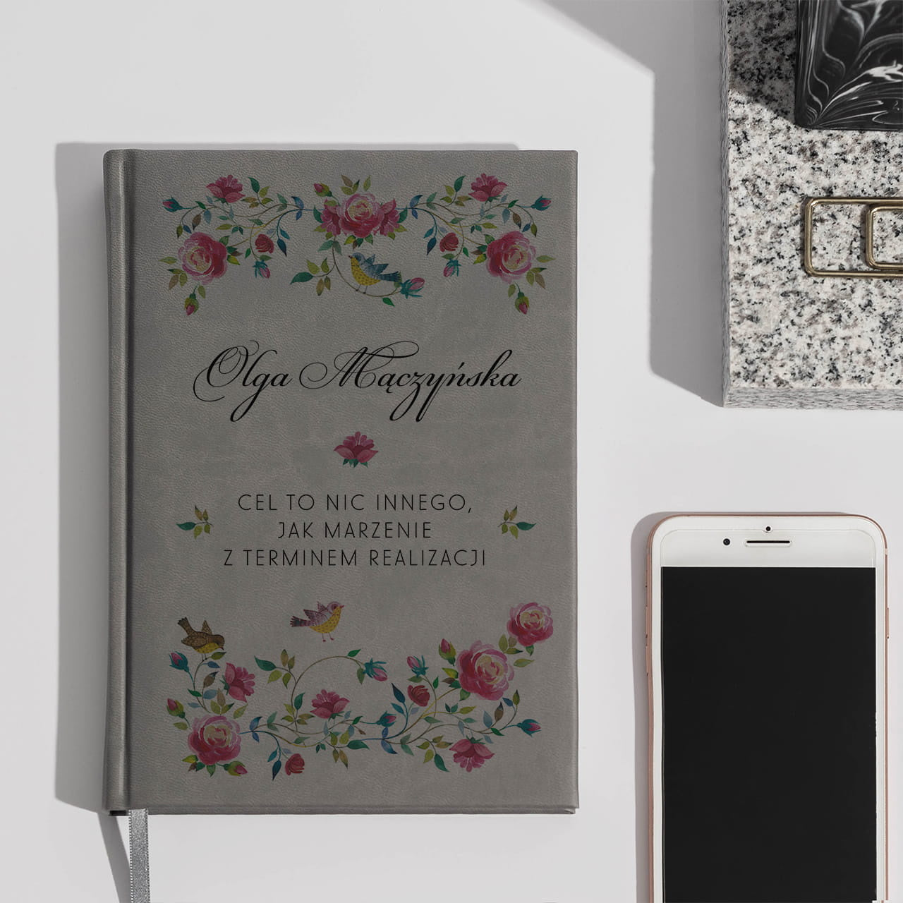 Planner książkowy personalizowany szary - prezent dla przyjaciółki na urodziny