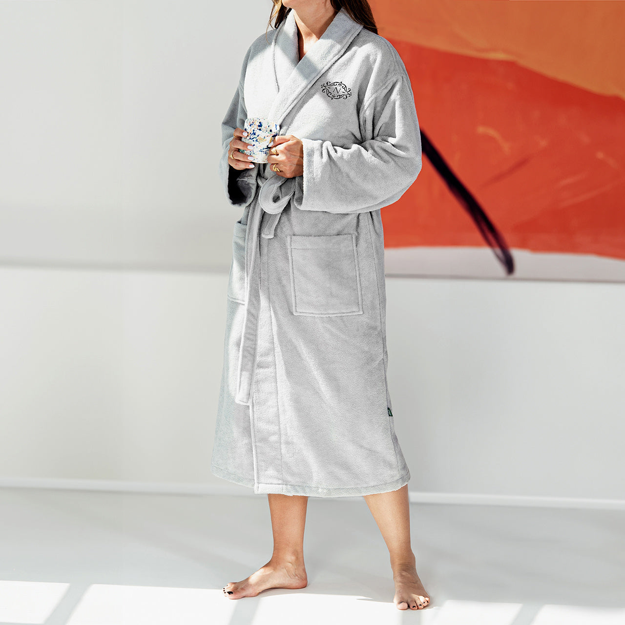 Szary szlafrok z haftem - elegancki prezent dla niej szlafrok personalizowany szlafrok z haftem