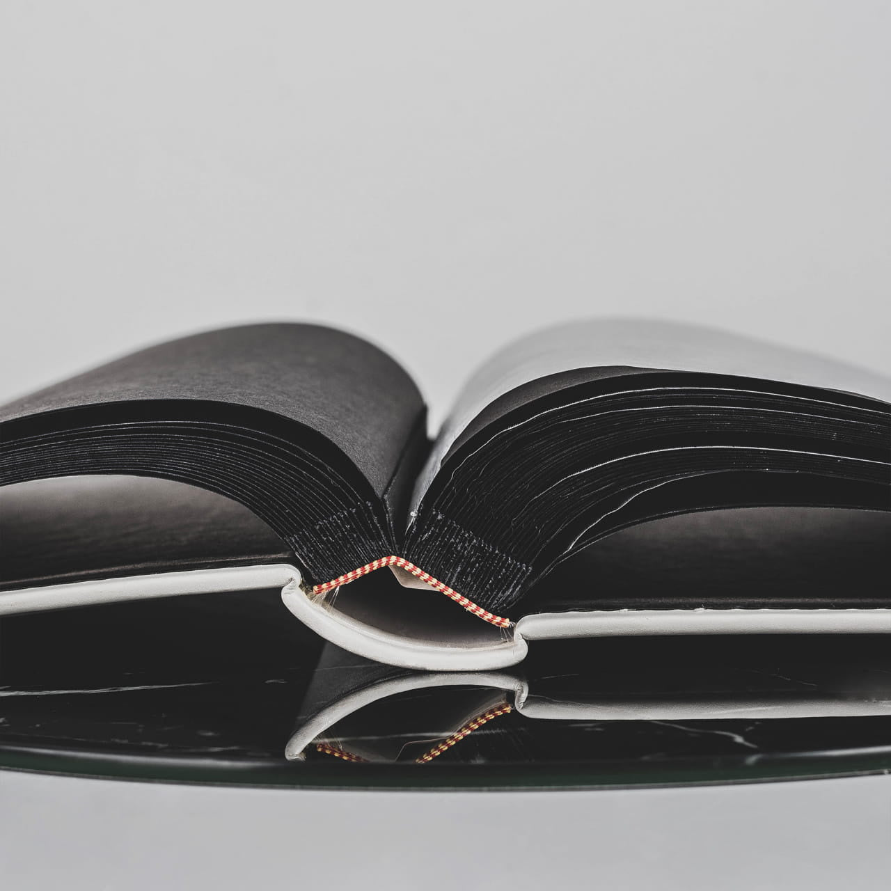 Grawerowany album na prezent dla pary - nasze podróże prezent dla podróżników album z grawerem personalizowany album