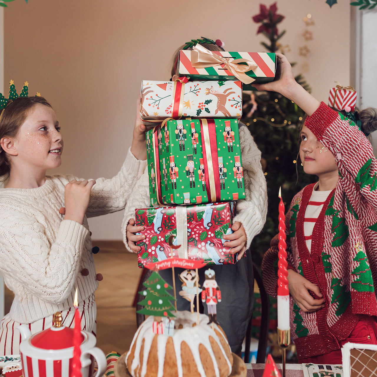 Papier do prezentów świątecznych Dziadek Do Orzechów