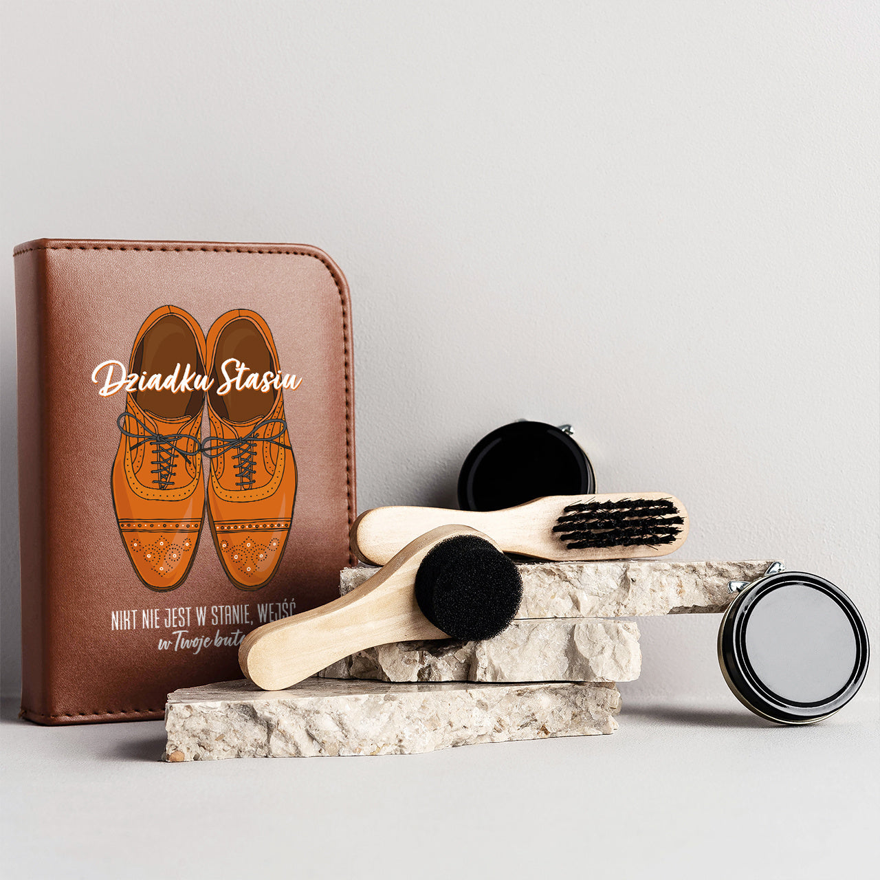 Zestaw do czyszczenia butów w personalizowanym etui dla dziadka