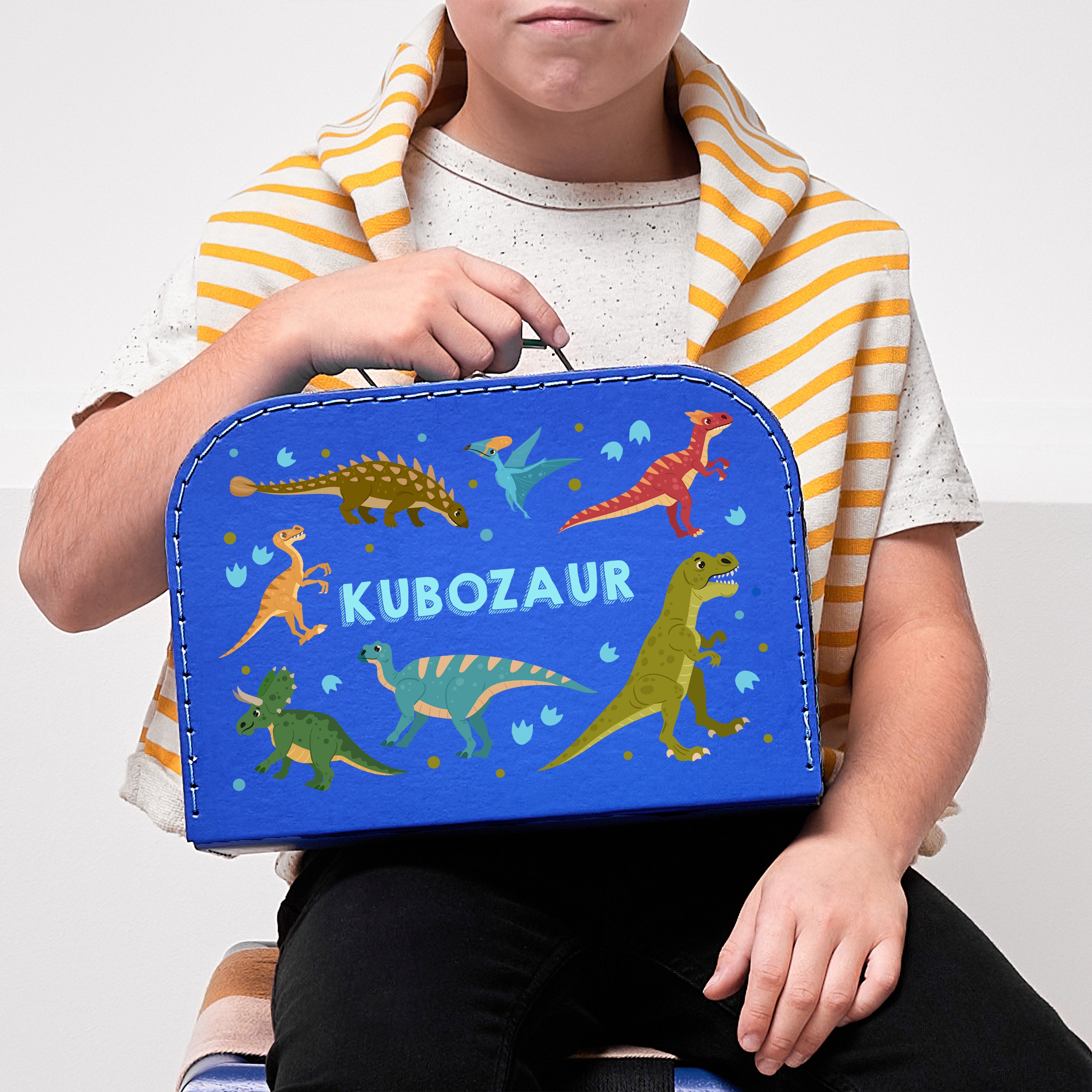 Kuferek personalizowany w dinozaury - prezent dla dzieci